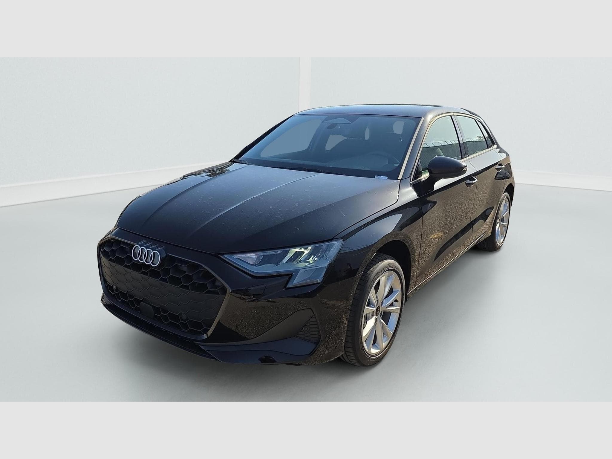 Audi A3 TFSI Mild Hybrid 150 S tronic 7 Design (2026) - Photo 3