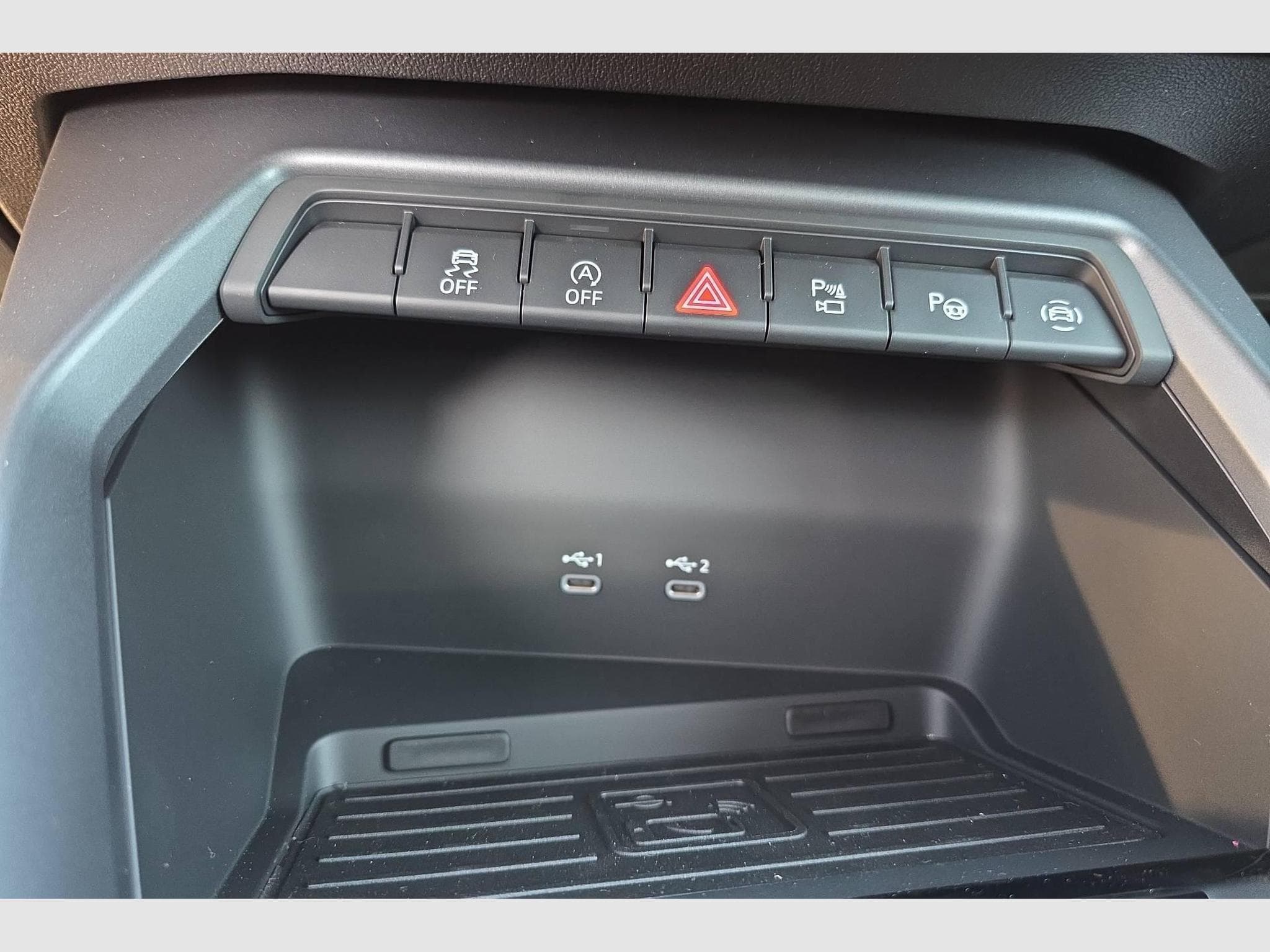 Audi A3 TFSI Mild Hybrid 150 S tronic 7 Design (2026) - Photo 18