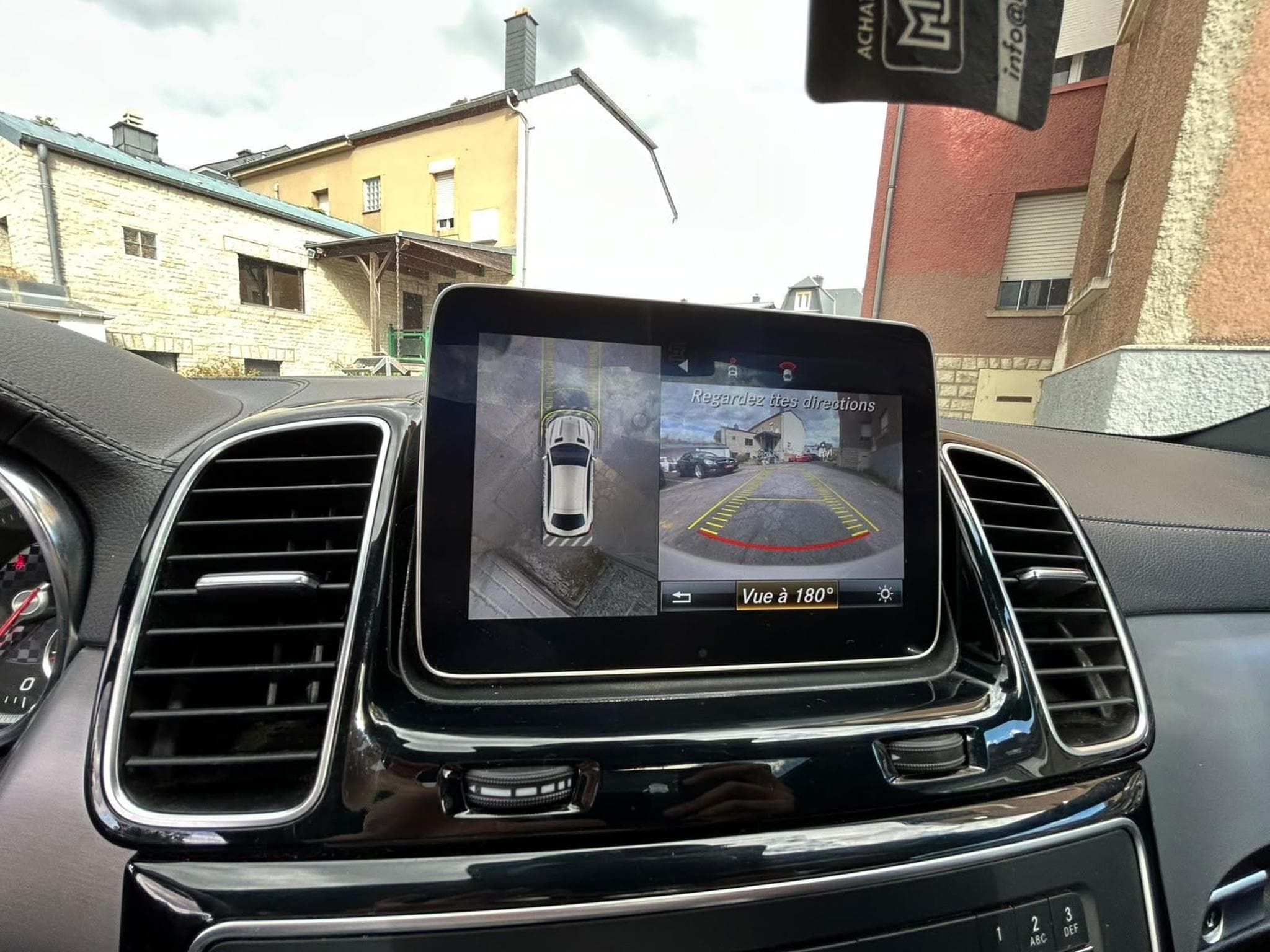 Mercedes GLE 350 d COUPE 9G-TRONIC 3X AMG PANORAMA 21" (2019) - Foto 13
