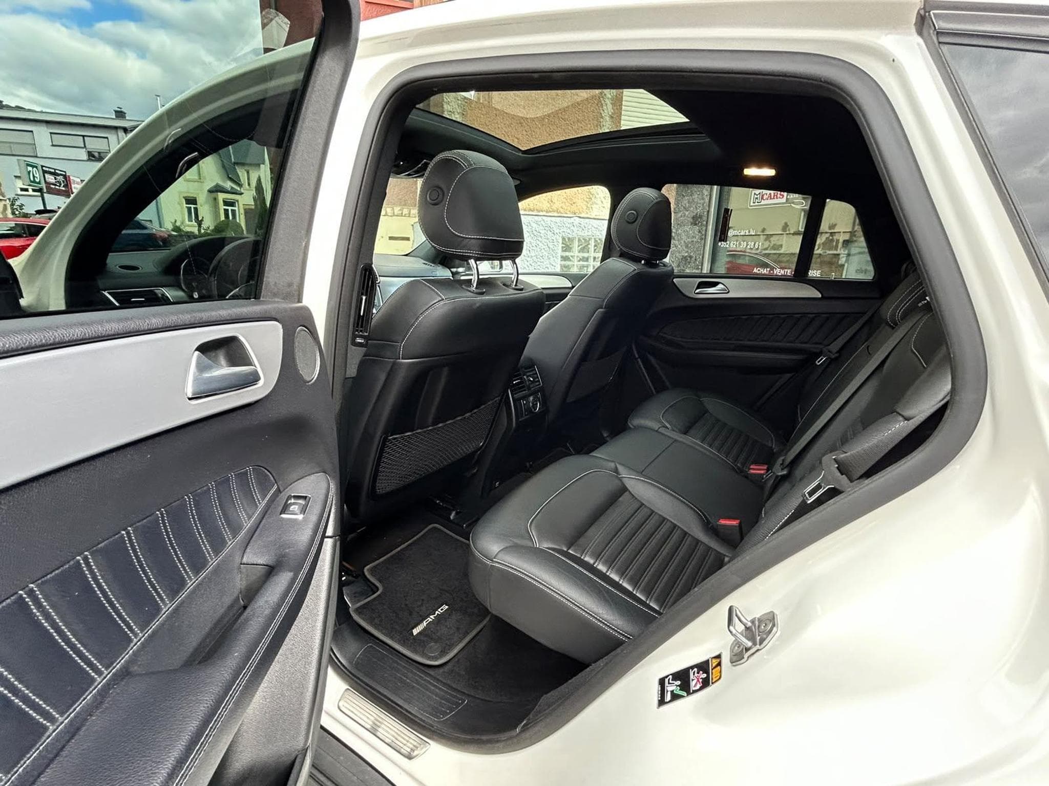 Mercedes GLE 350 d COUPE 9G-TRONIC 3X AMG PANORAMA 21" (2019) - Foto 9