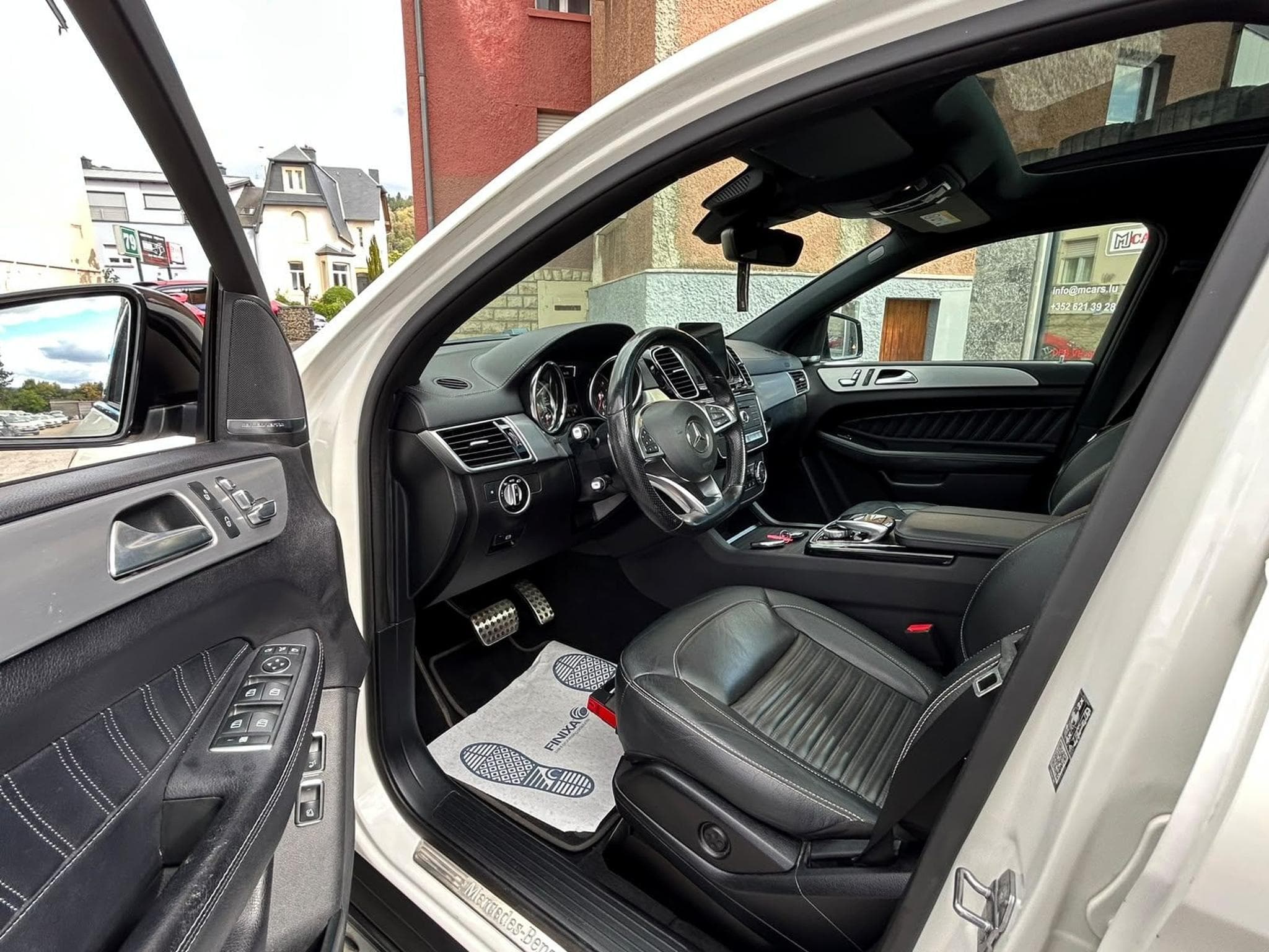 Mercedes GLE 350 d COUPE 9G-TRONIC 3X AMG PANORAMA 21" (2019) - Foto 12