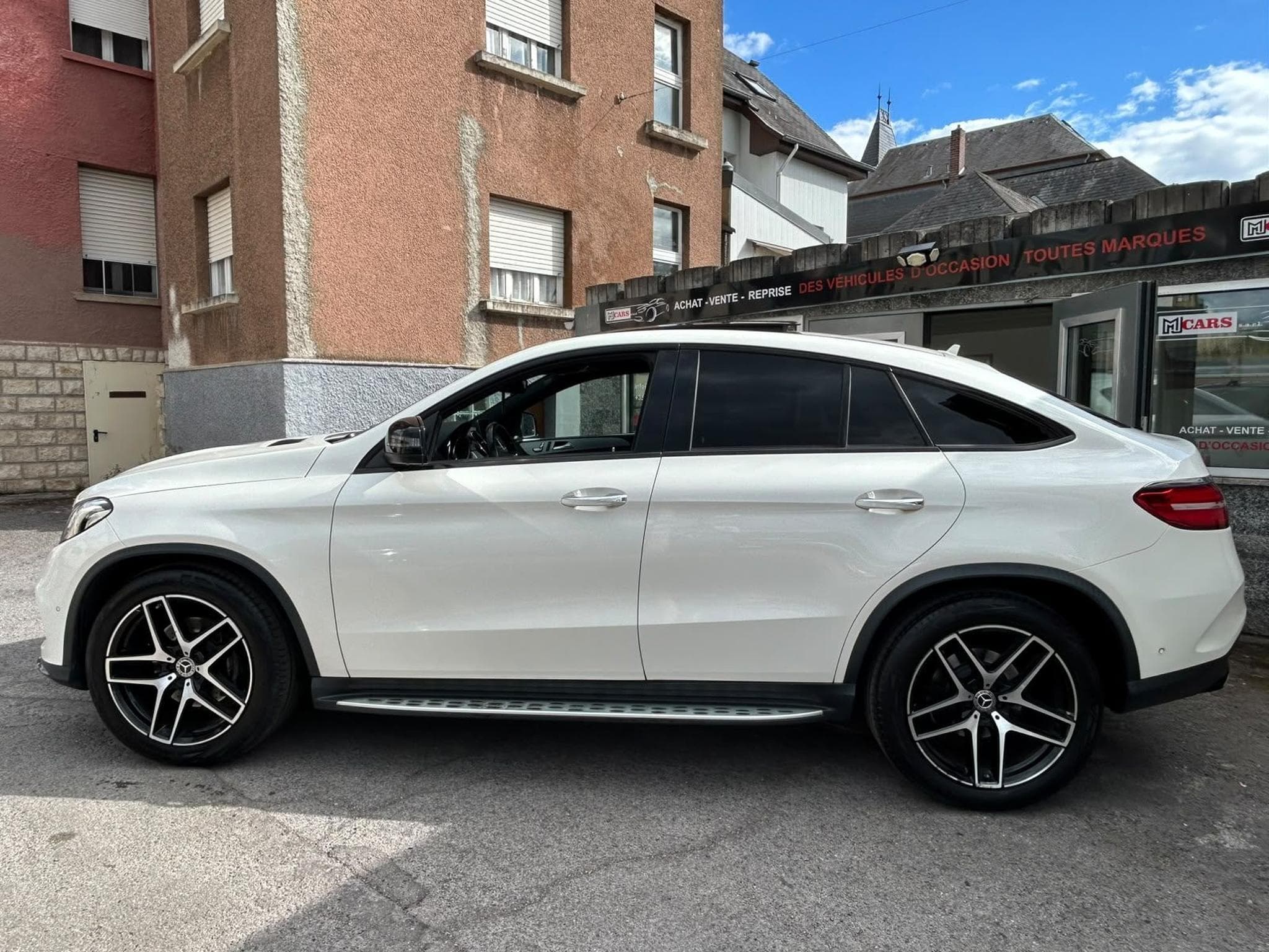 Mercedes GLE 350 d COUPE 9G-TRONIC 3X AMG PANORAMA 21" (2019) - Foto 2