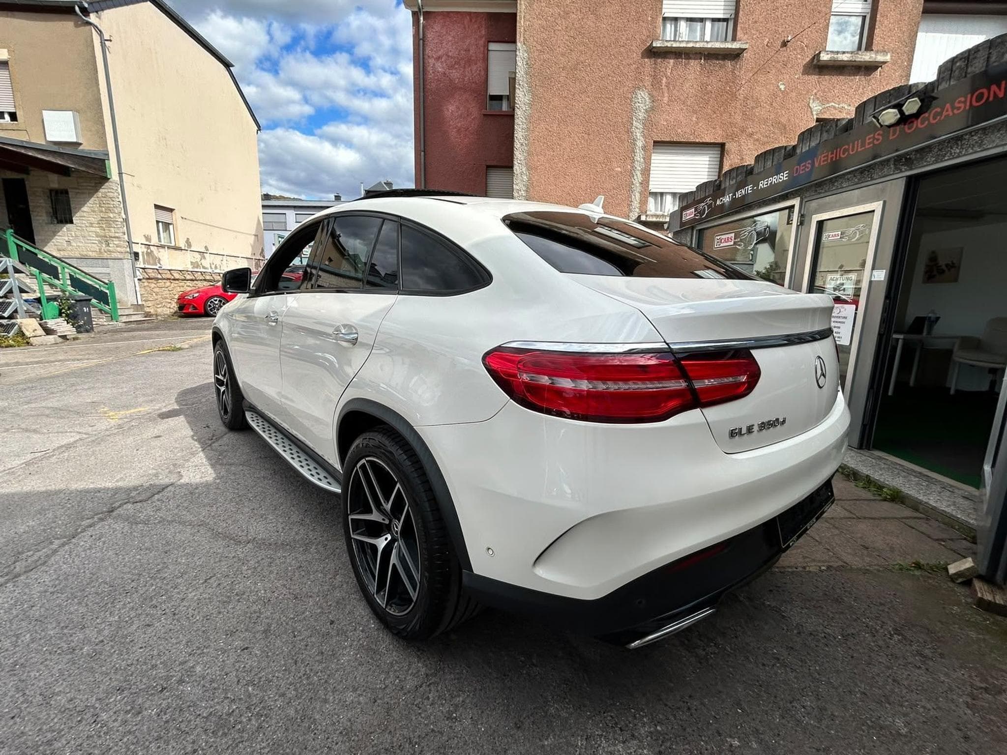 Mercedes GLE 350 d COUPE 9G-TRONIC 3X AMG PANORAMA 21" (2019) - Foto 3