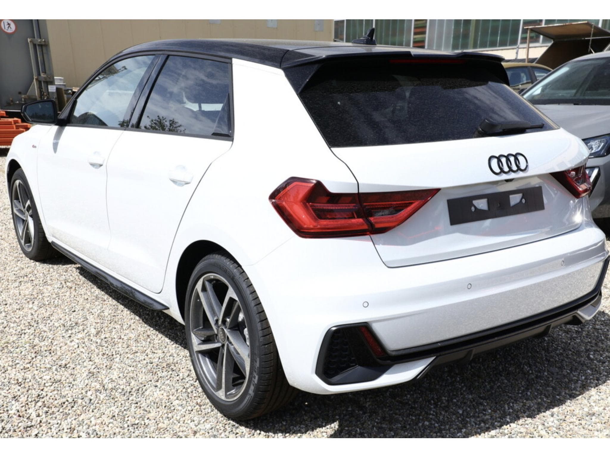 Audi A1 A1 SB S Line TSI 150ps (2026) - Photo 4