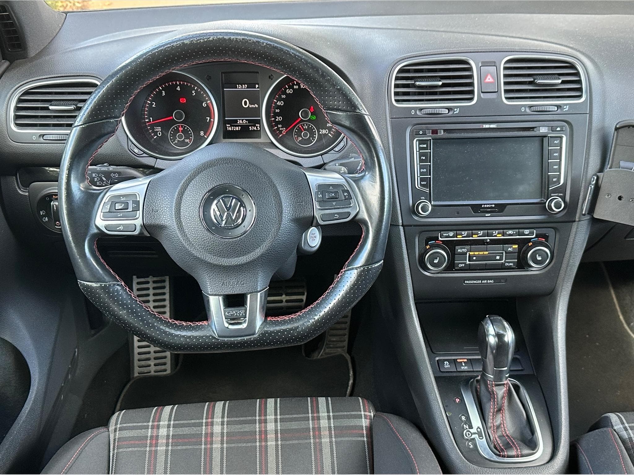 VW GTI 2.0 TSI GTI 211CV AUTOMATIQUE (2012) - Photo 3