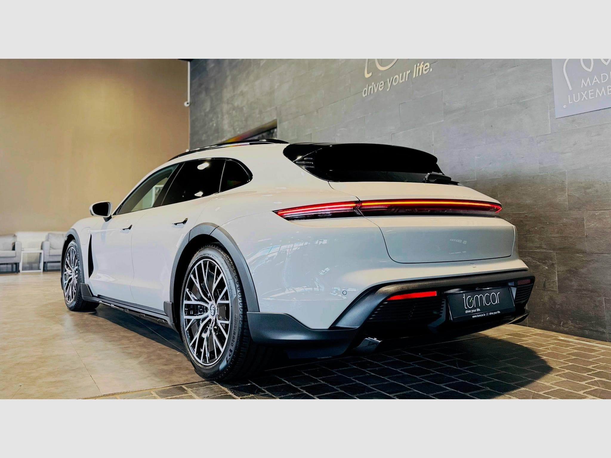Porsche Taycan TAYCAN CROSS TURISMO 4 350KW (2022) - Photo 4
