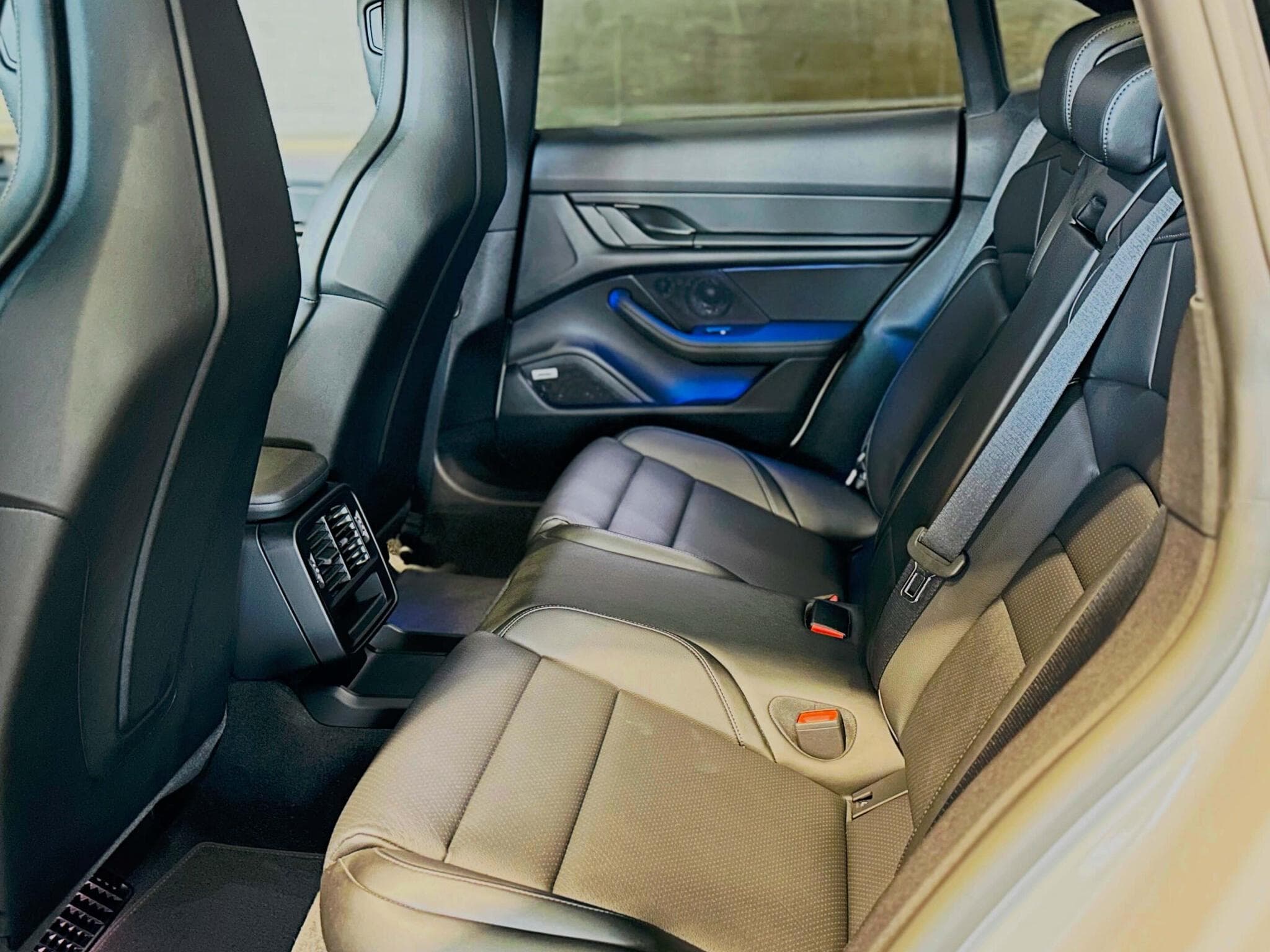 Porsche Taycan TAYCAN CROSS TURISMO 4 350KW (2022) - Photo 14