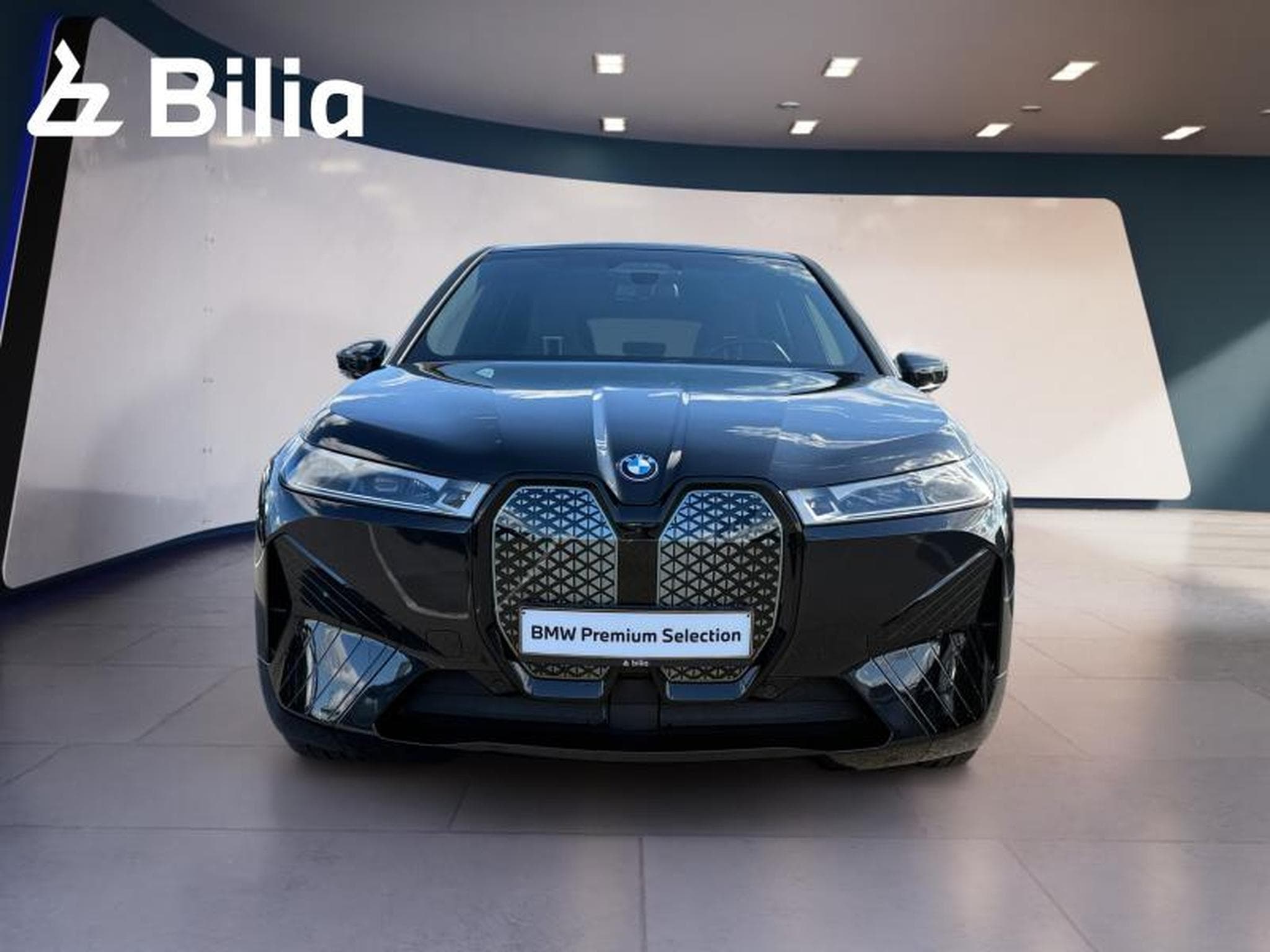 BMW iX iX xDrive 50 (2022) - Photo 2