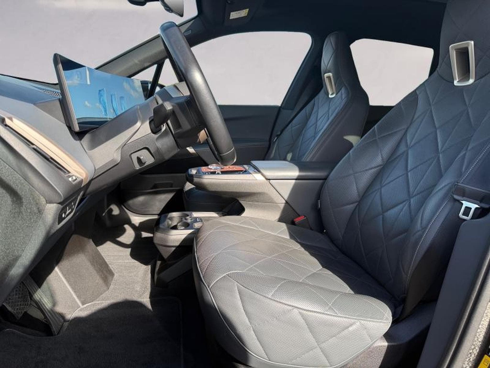 BMW iX iX xDrive 50 (2022) - Photo 6