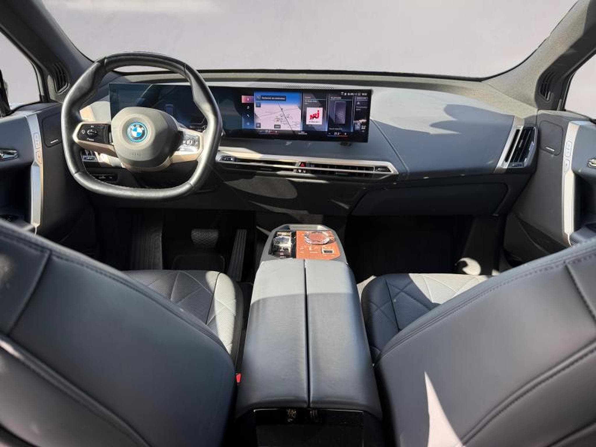 BMW iX iX xDrive 50 (2022) - Photo 7