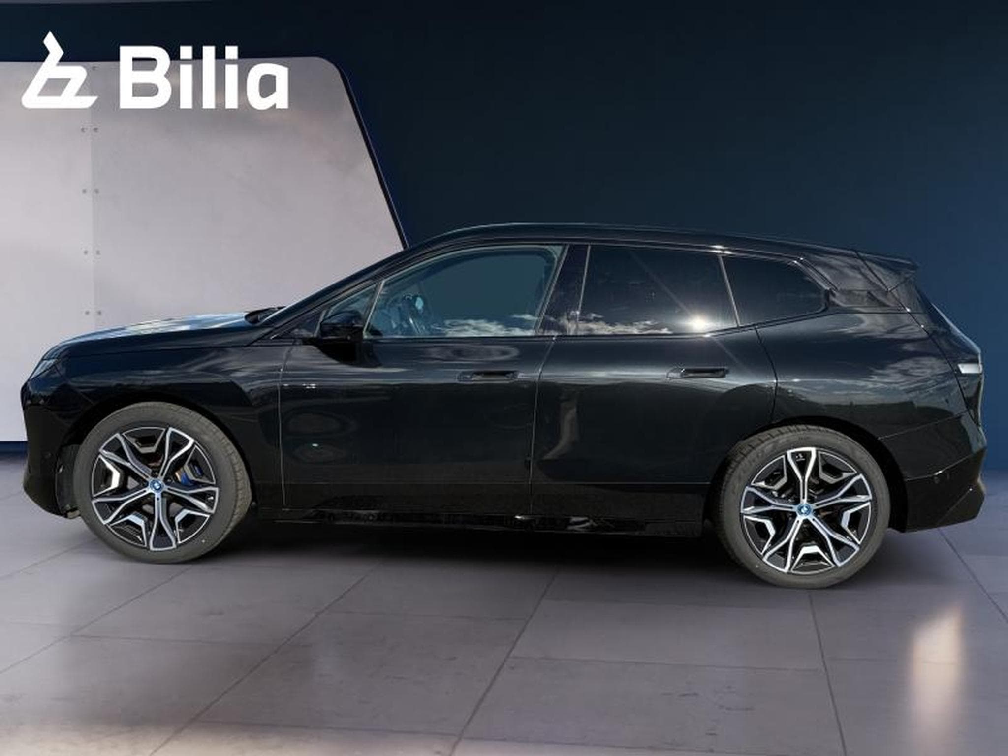 BMW iX iX xDrive 50 (2022) - Photo 11