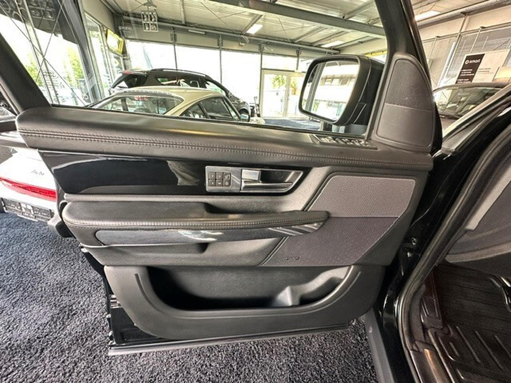Land-Rover Range Rover Sport 3.0 SDV6 HSE (2012) - Foto 10