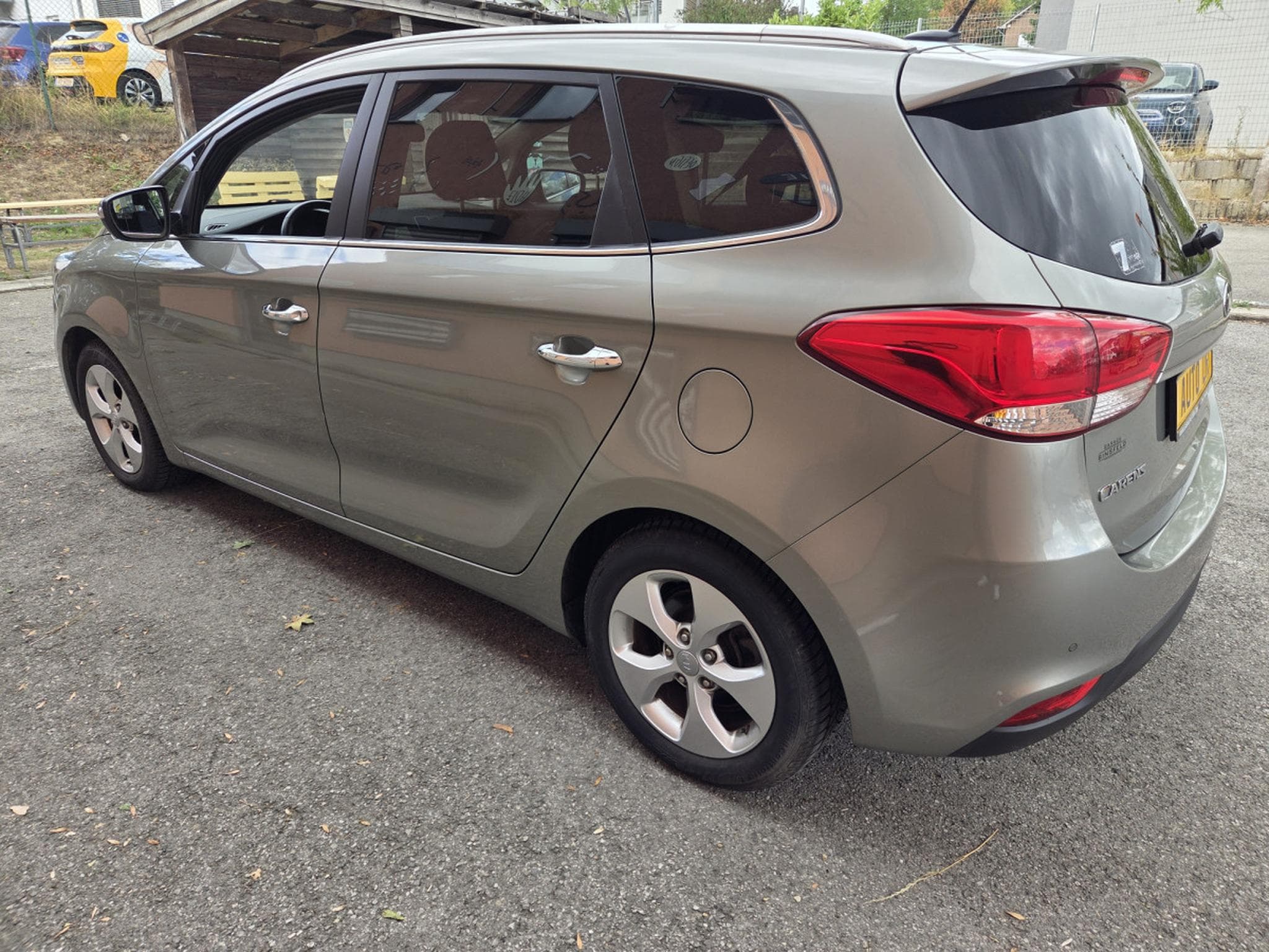 Kia Carens 1.7 CRDI 115 CV 7 Places (Garantie 12 Mois) (2015) - Photo 5