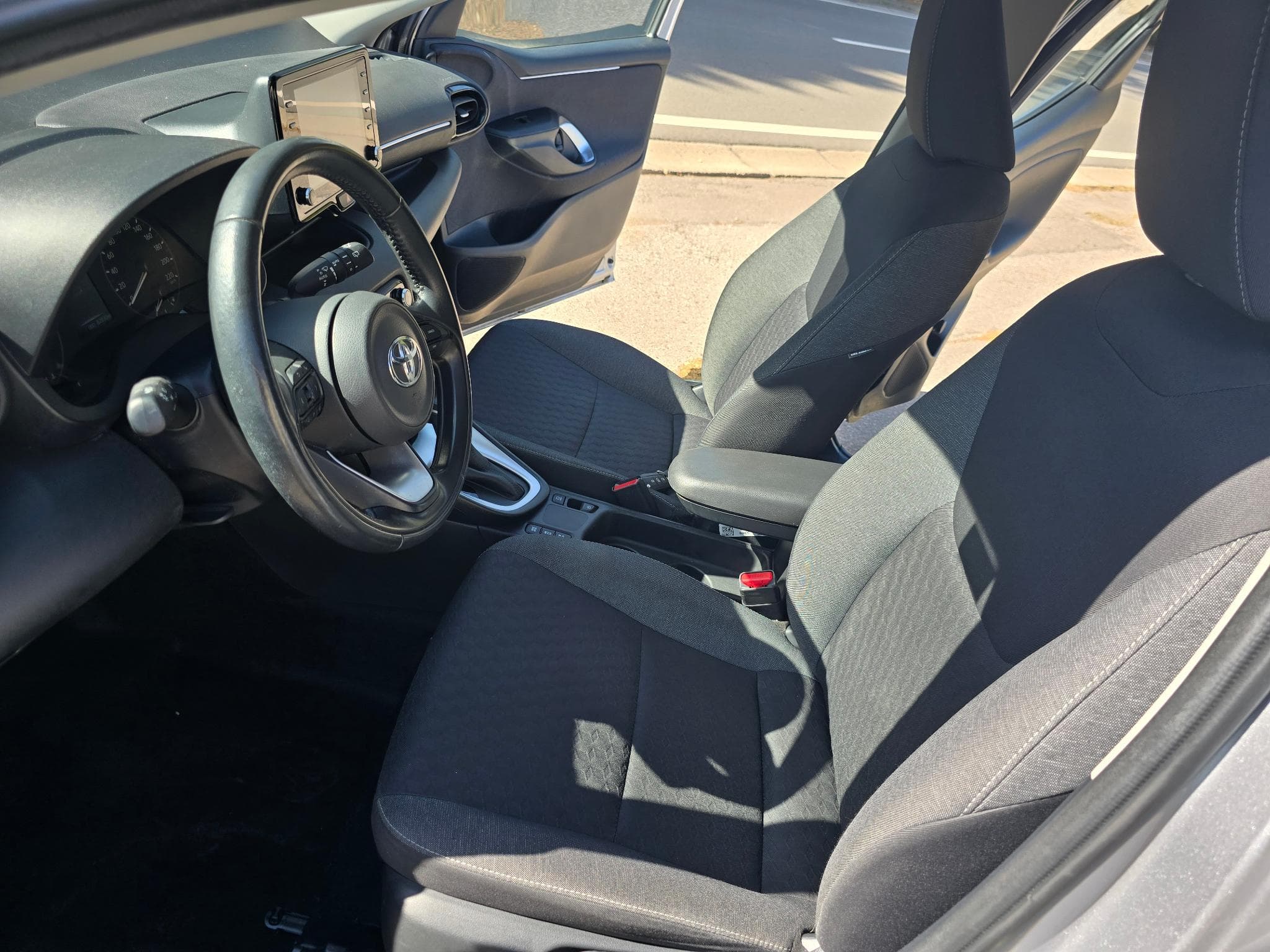 Toyota Yaris hybride 2023 82000 kms 13215 HT (2023) - Photo 7