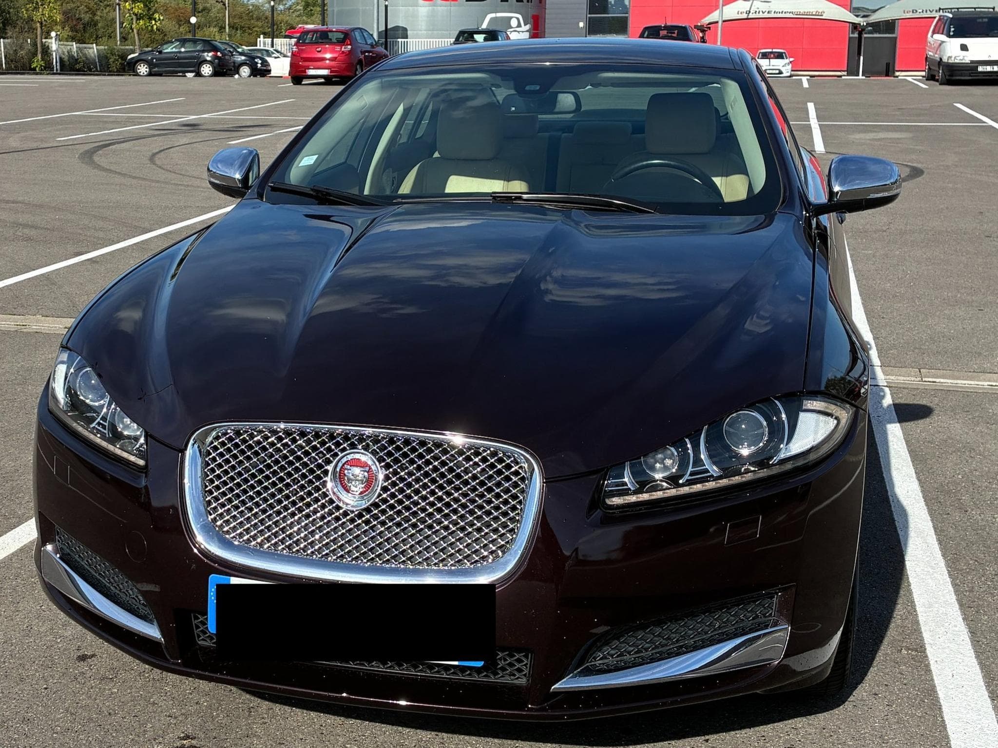 Jaguar XF 2.2 L Diesel (2013) - Photo 1