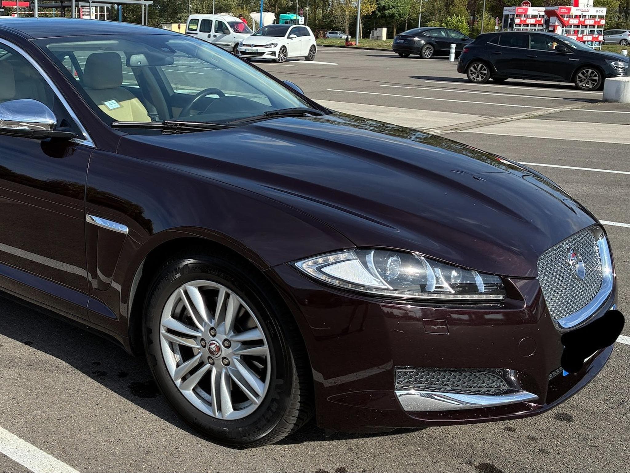 Jaguar XF 2.2 L Diesel (2013) - Photo 2