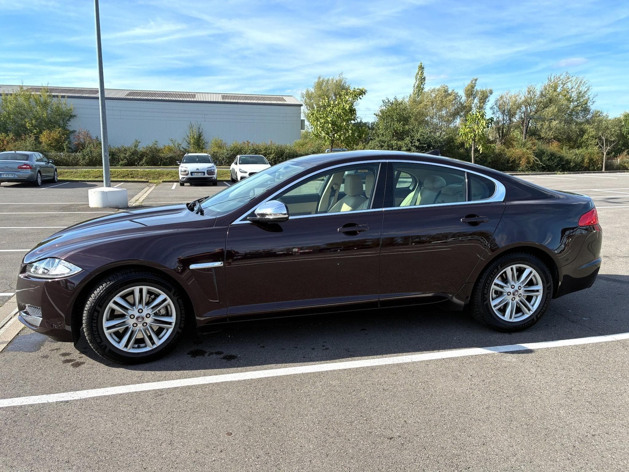 Jaguar XF 2.2 L Diesel (2013) - Photo 7