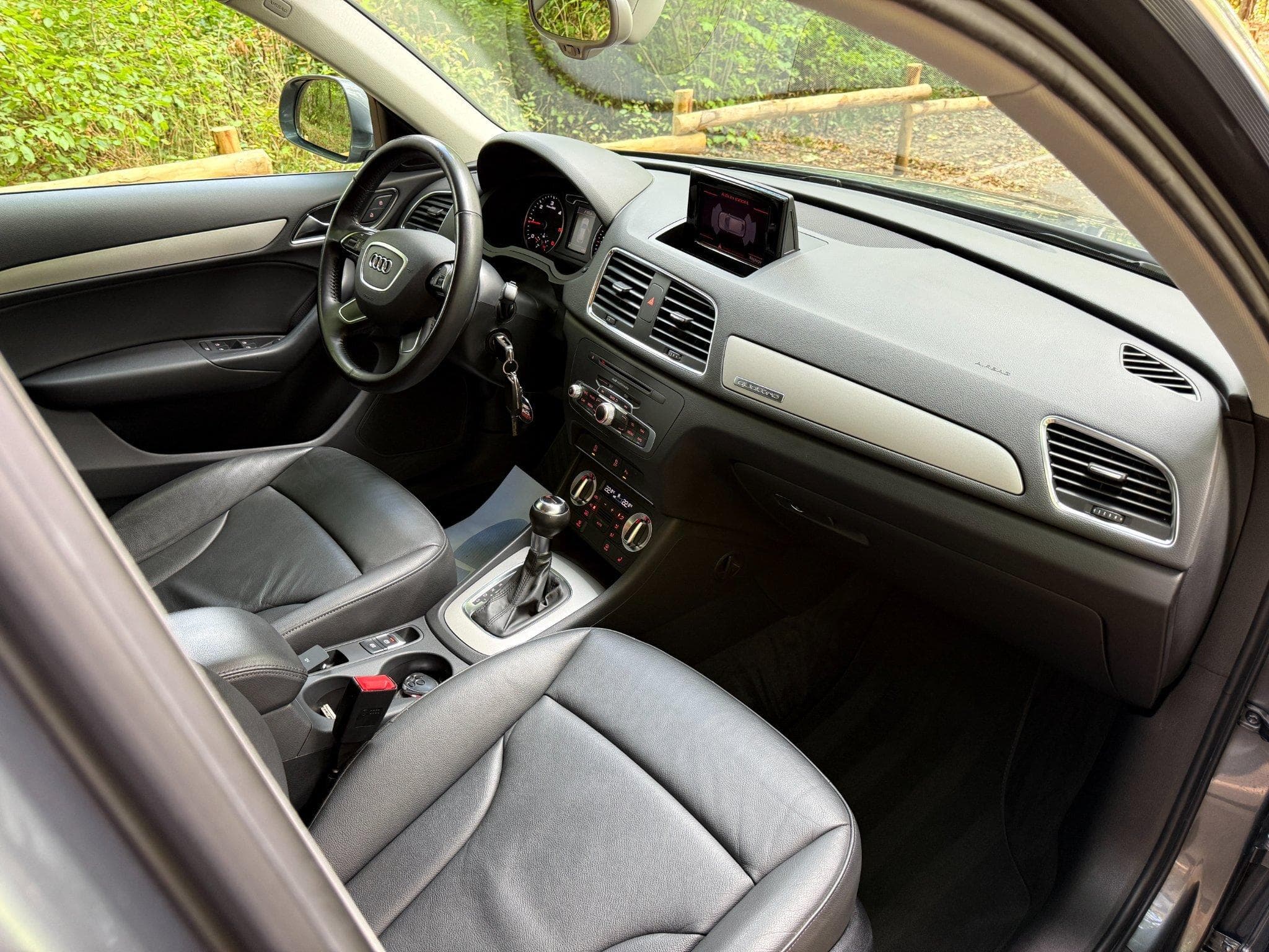 Audi Q3 2.0 150  quattro (2013) - Photo 10