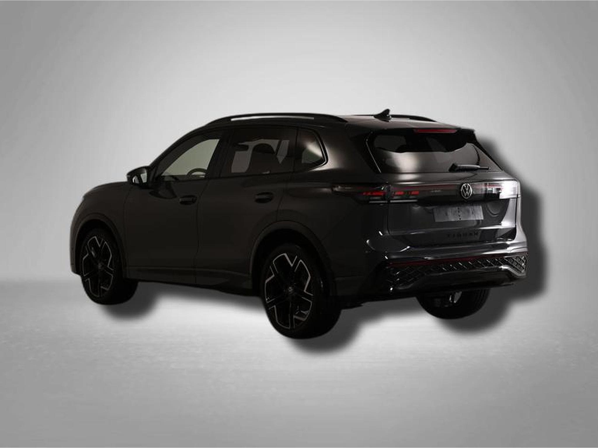 VW Tiguan R-Line 1.5 eTSI 7-Gang-DSG (2025) - Photo 4