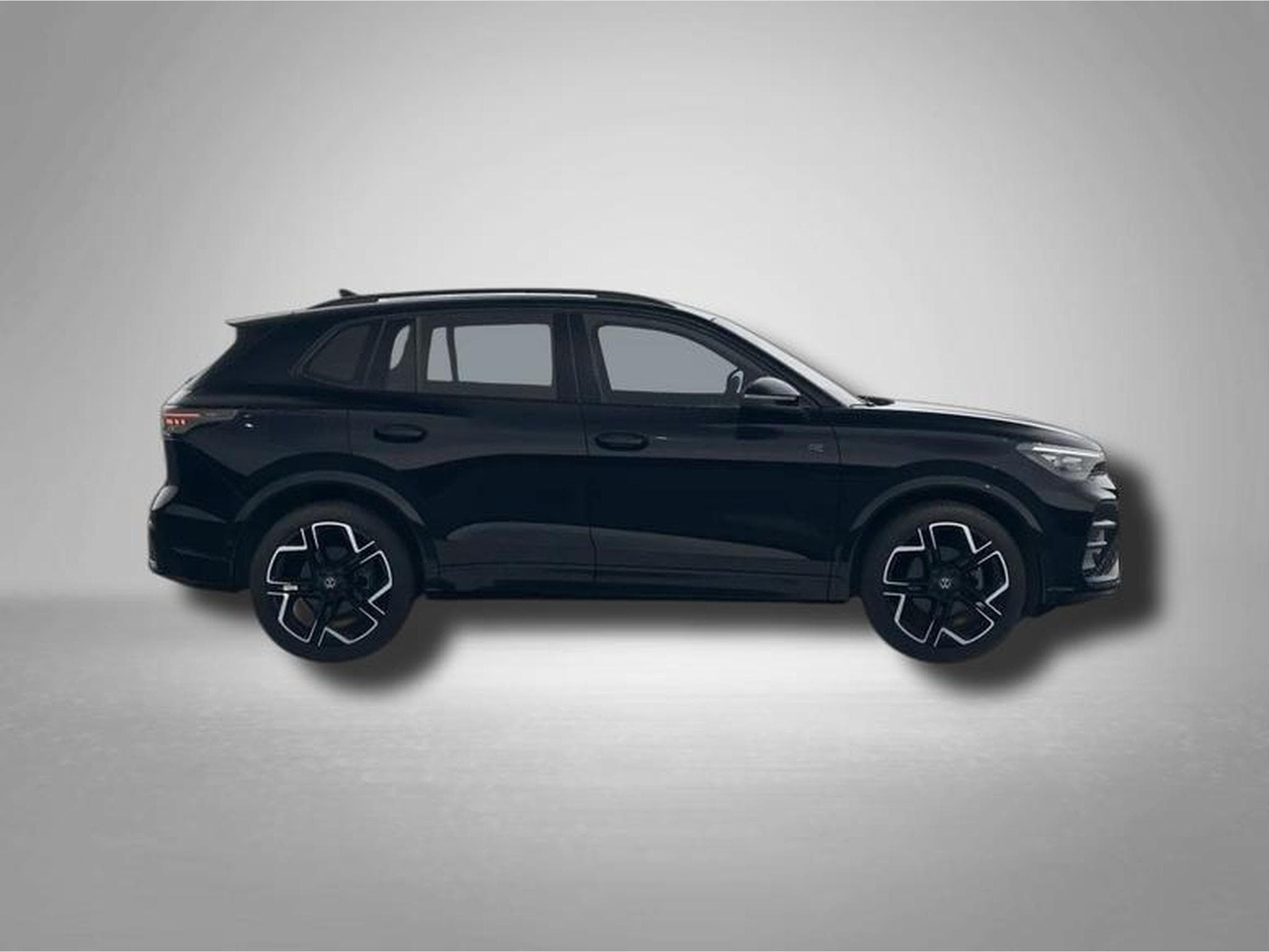 VW Tiguan R-Line 1.5 eTSI 7-Gang-DSG (2025) - Photo 6