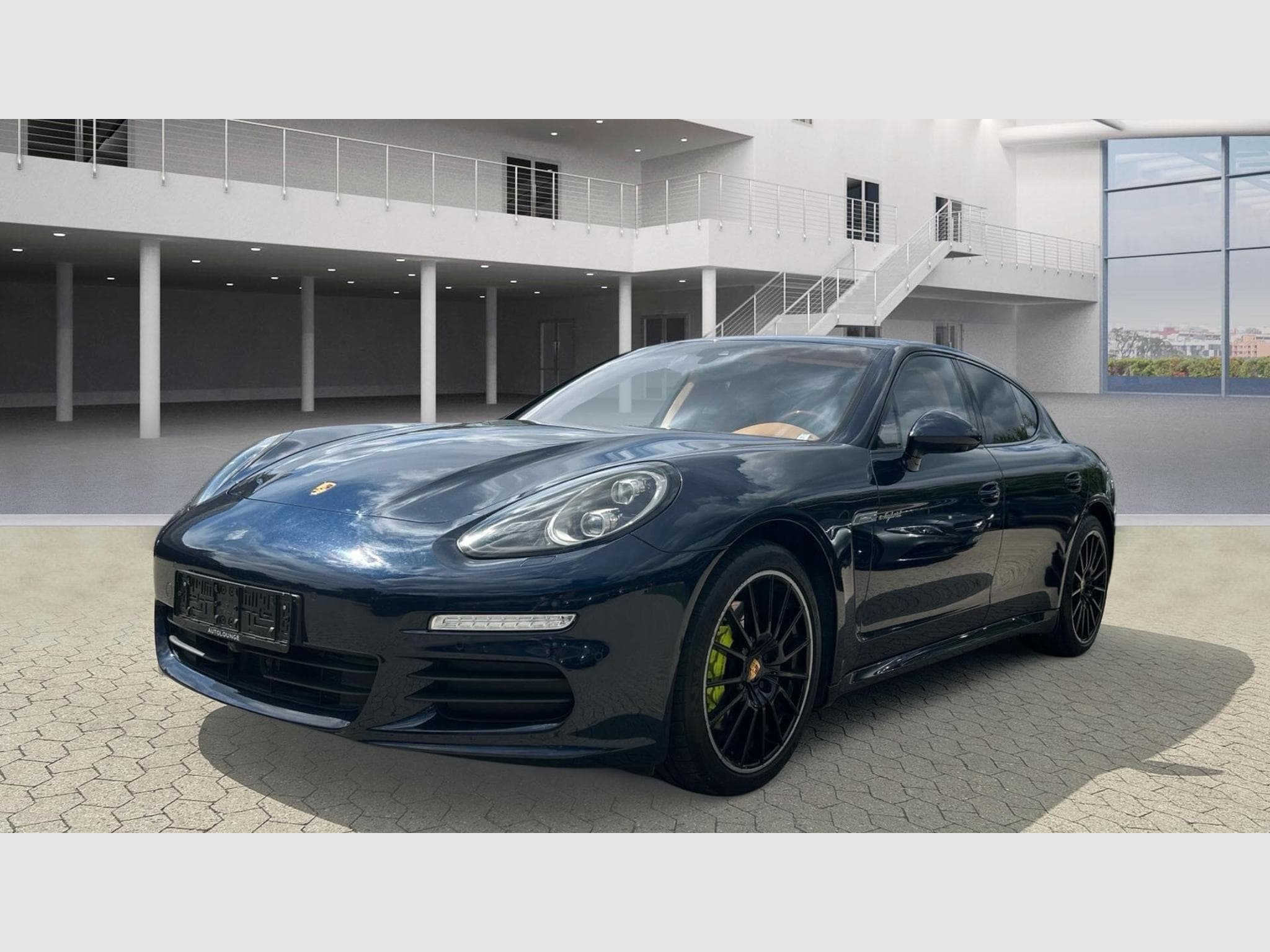 Porsche Panamera 3.0 S HYBRID (2015) - Photo 1