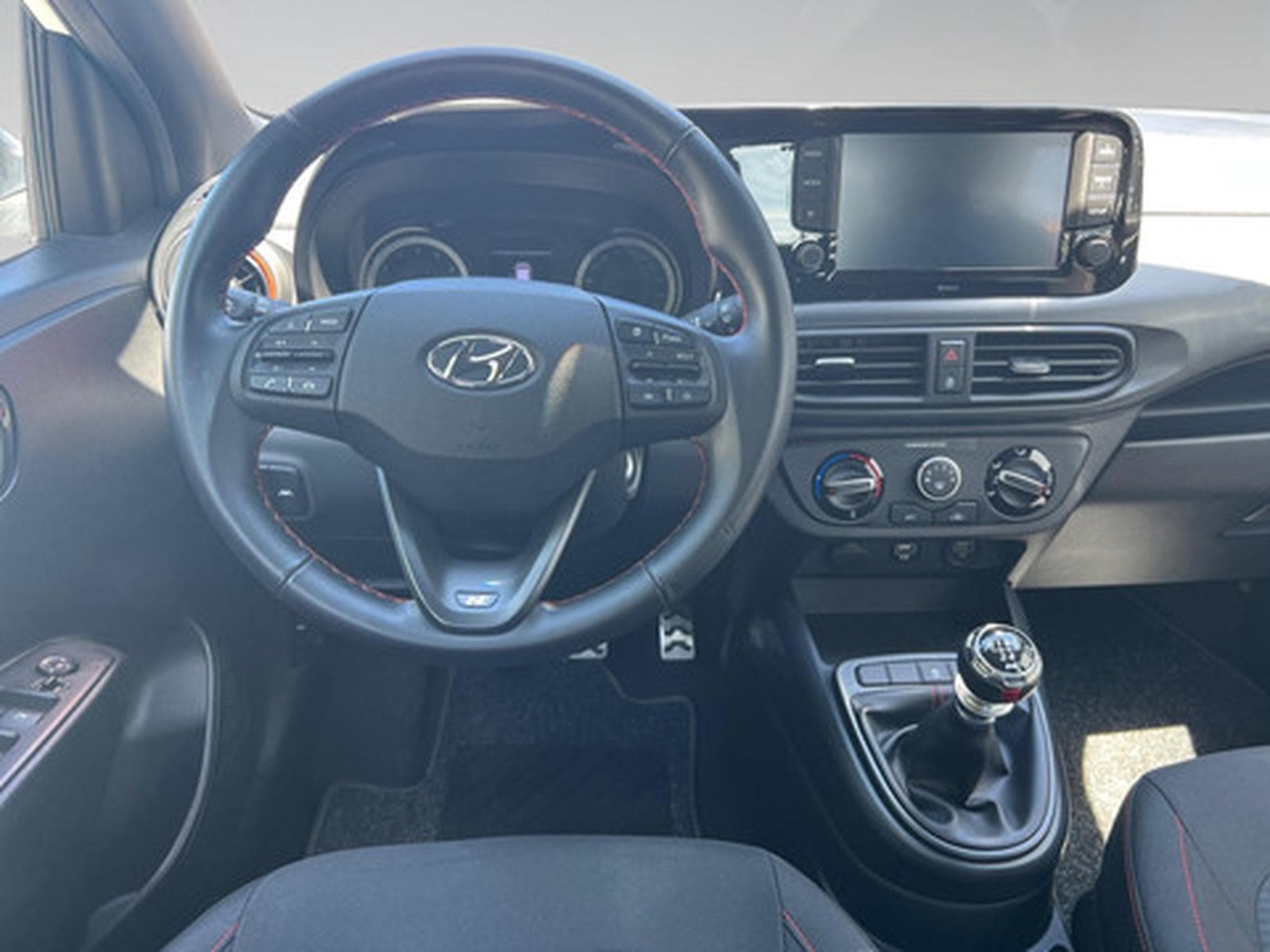 Hyundai i10 1.0 T-GDi Twist N-Line (2022) - Foto 16