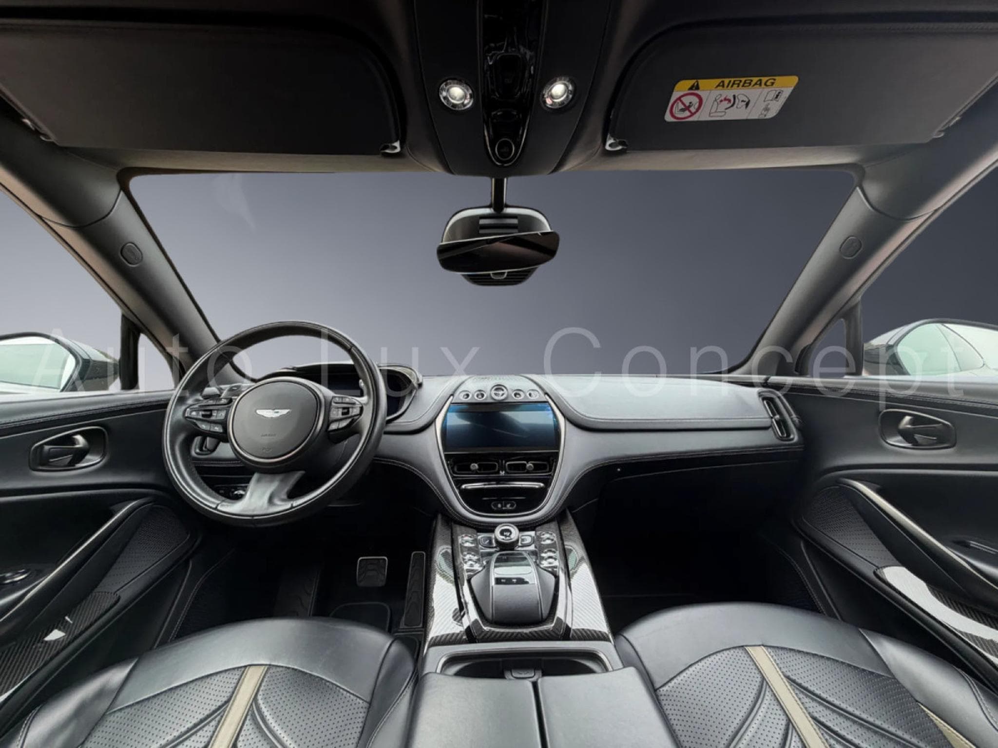 Aston-Martin DBX 707 (2022) - Photo 6