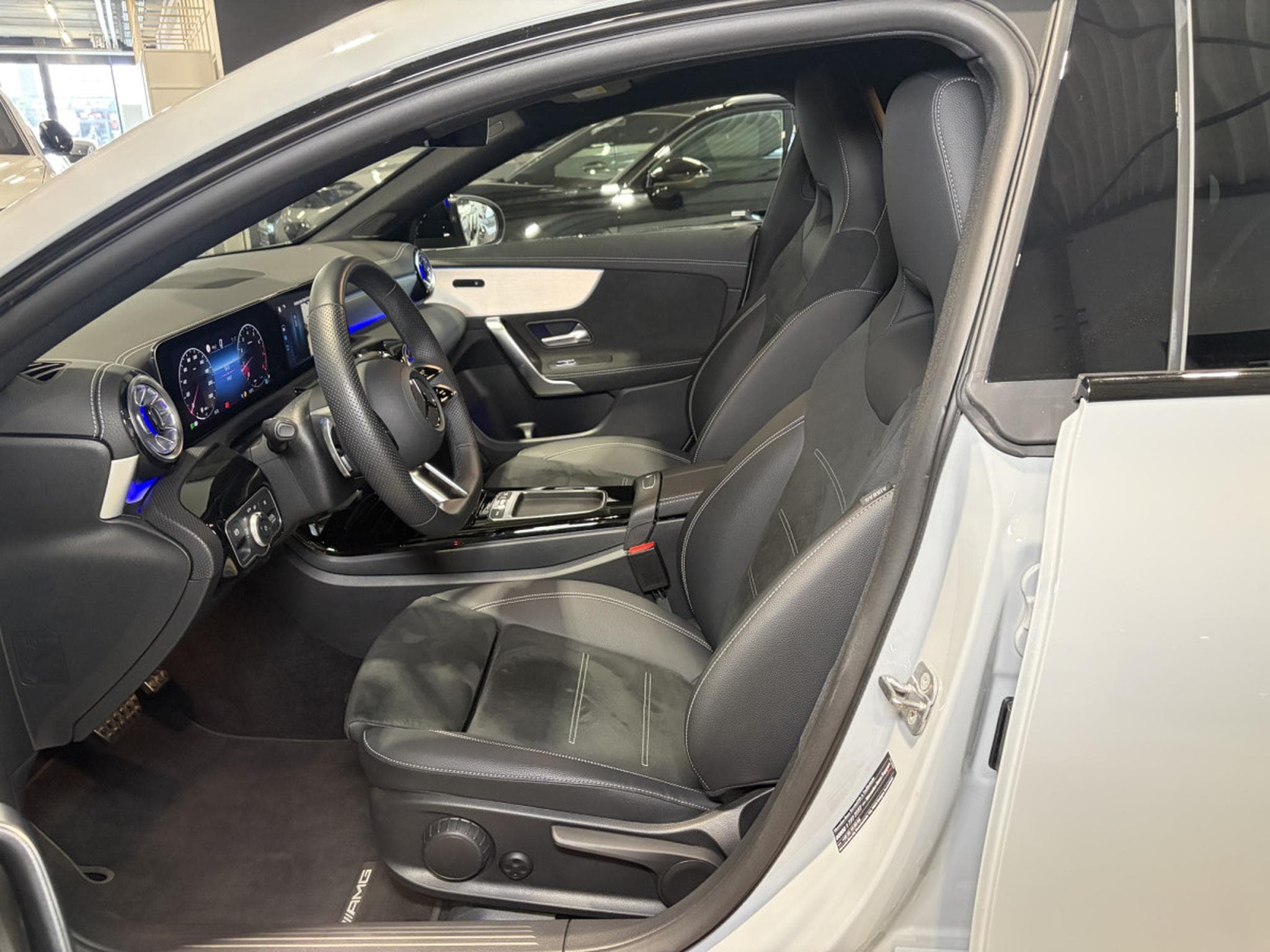 Mercedes CLA 200 CLA 200 Special Edition/AHK/KAMERA/19'/ (2025) - Photo 5