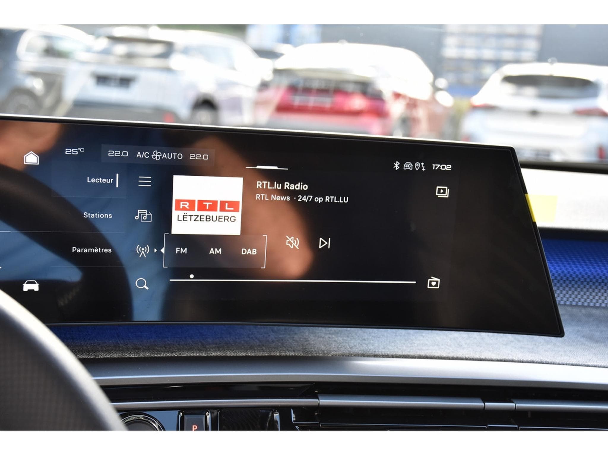 Peugeot 5008 Hybrid 145 GT Exclusive e-DCS6 PANO ACC CAM360 NEUF (2026) - Photo 12