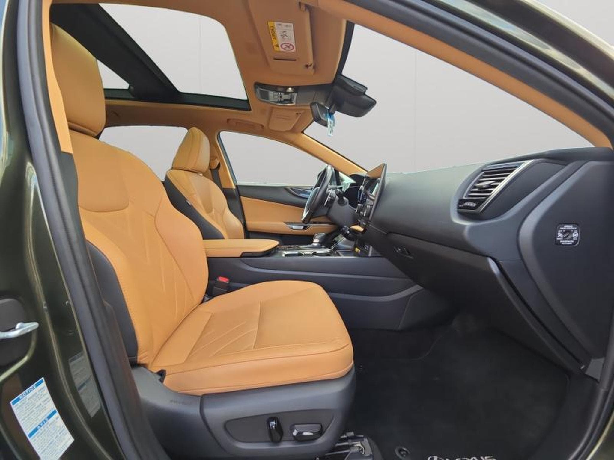 Lexus NX 350h (2022) - Foto 10