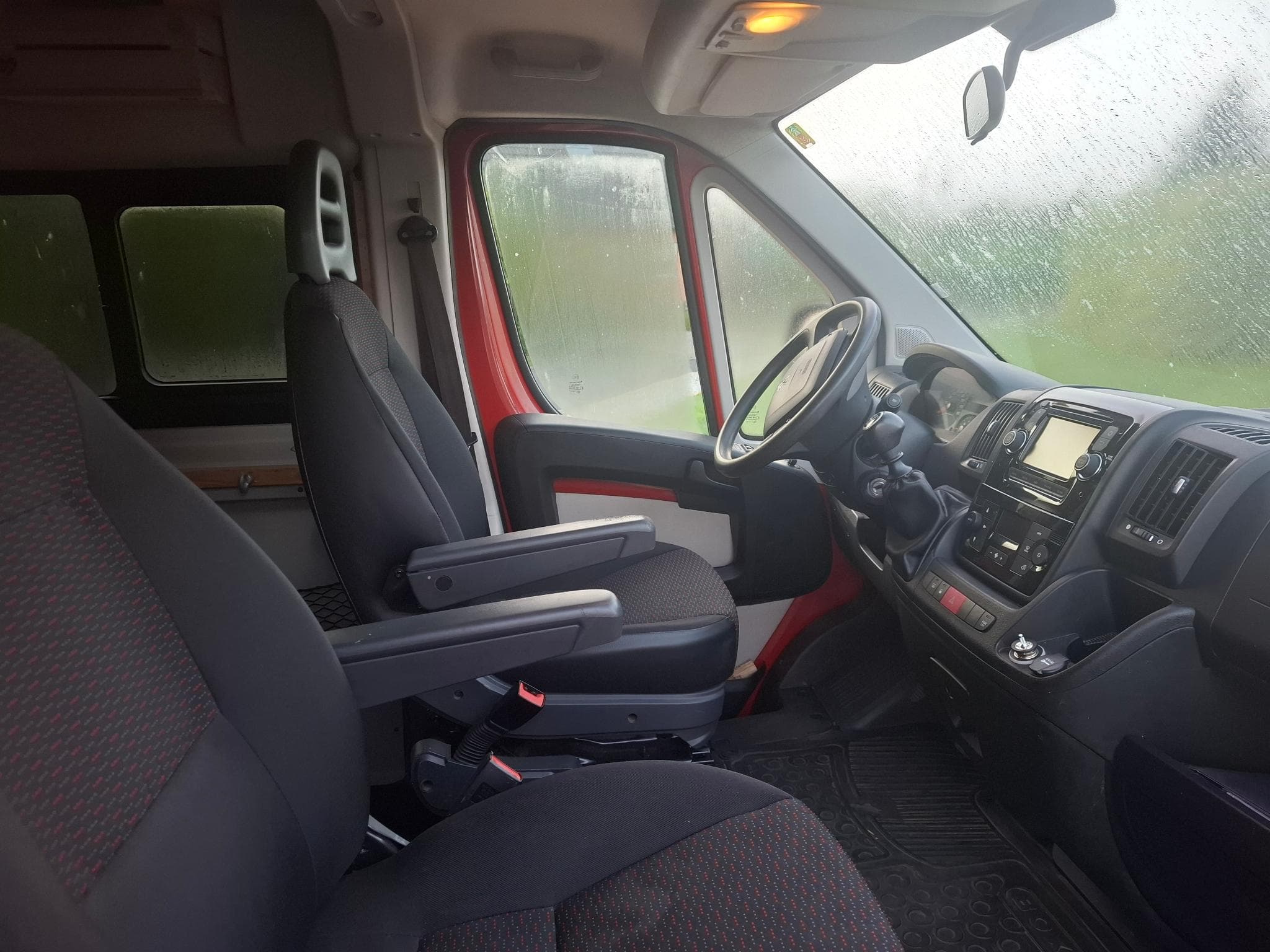 Peugeot Boxer Boxer 8sitzer Bus (2016) - Photo 3