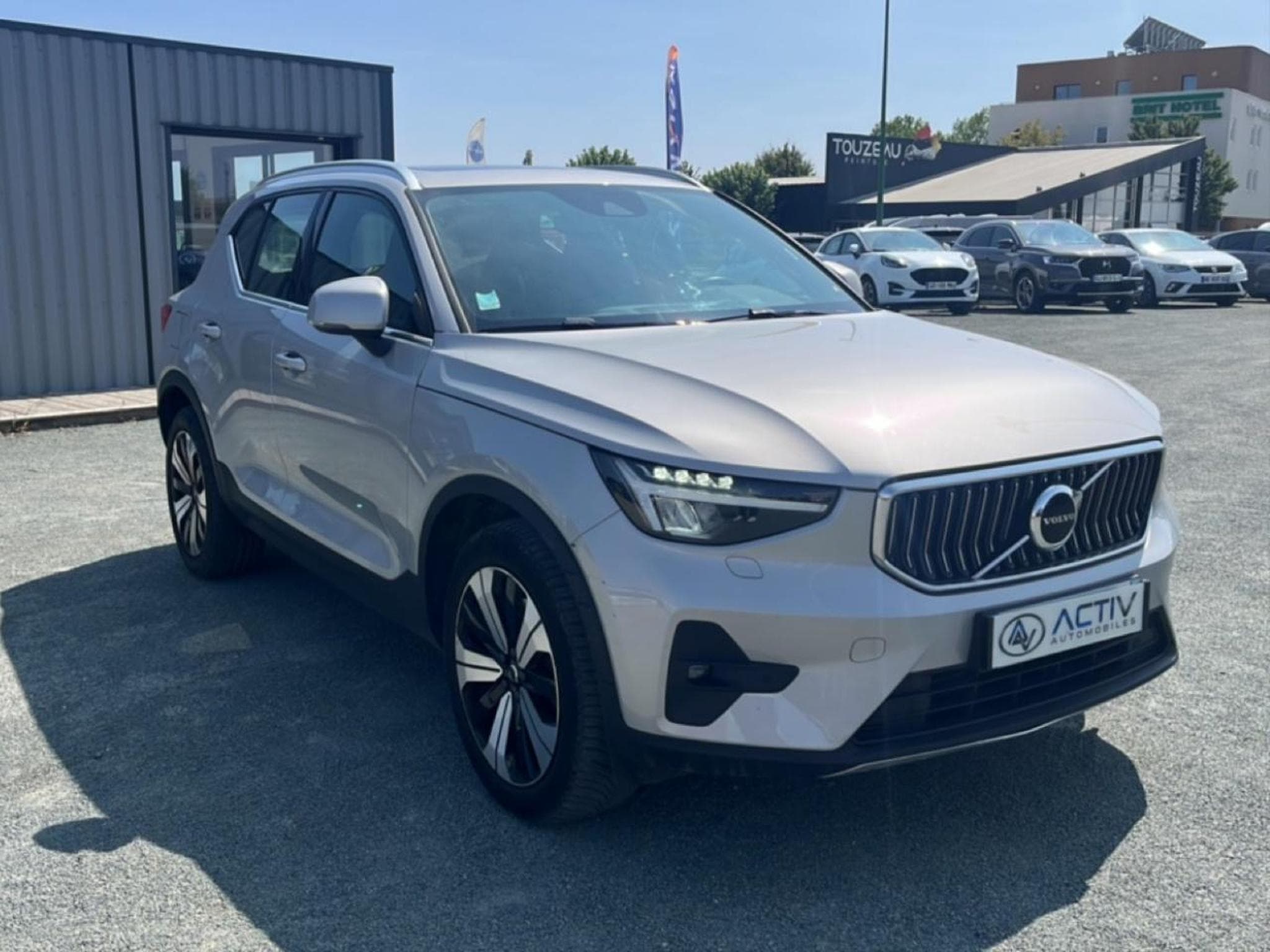Volvo XC40 1.5 T5 262 ULTIMATE (2023) - Photo 3