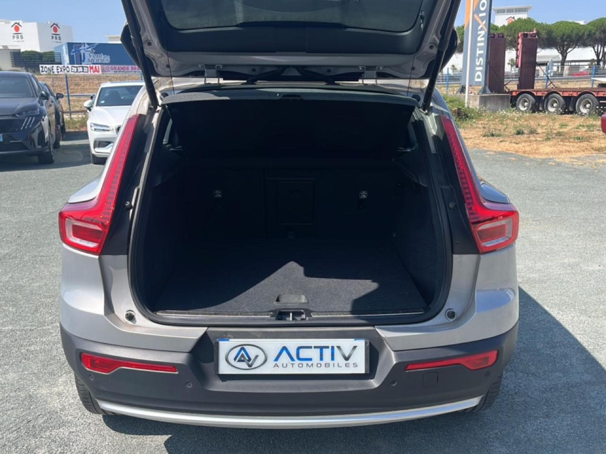 Volvo XC40 1.5 T5 262 ULTIMATE (2023) - Photo 9