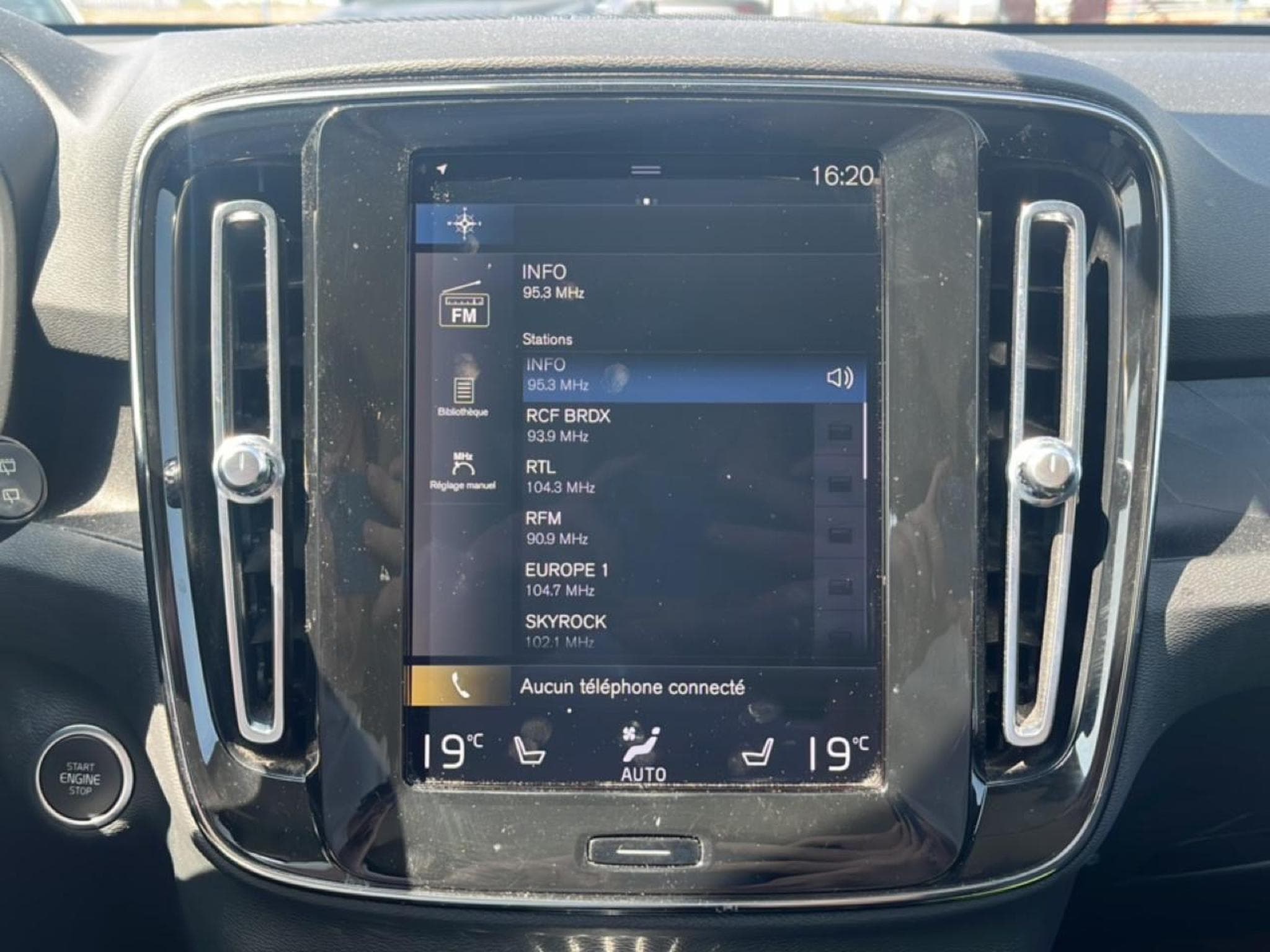 Volvo XC40 1.5 T5 262 ULTIMATE (2023) - Photo 14