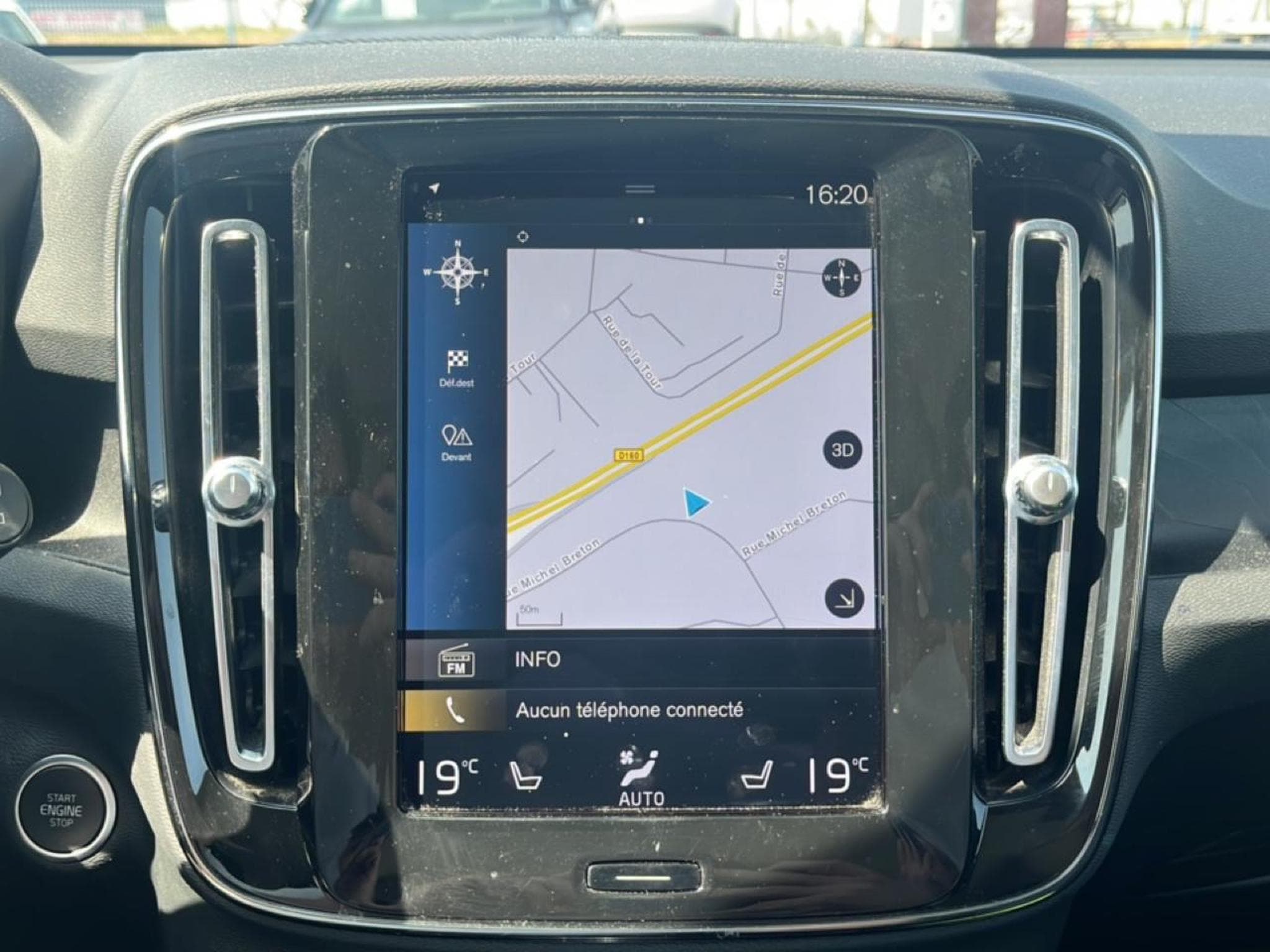 Volvo XC40 1.5 T5 262 ULTIMATE (2023) - Photo 18