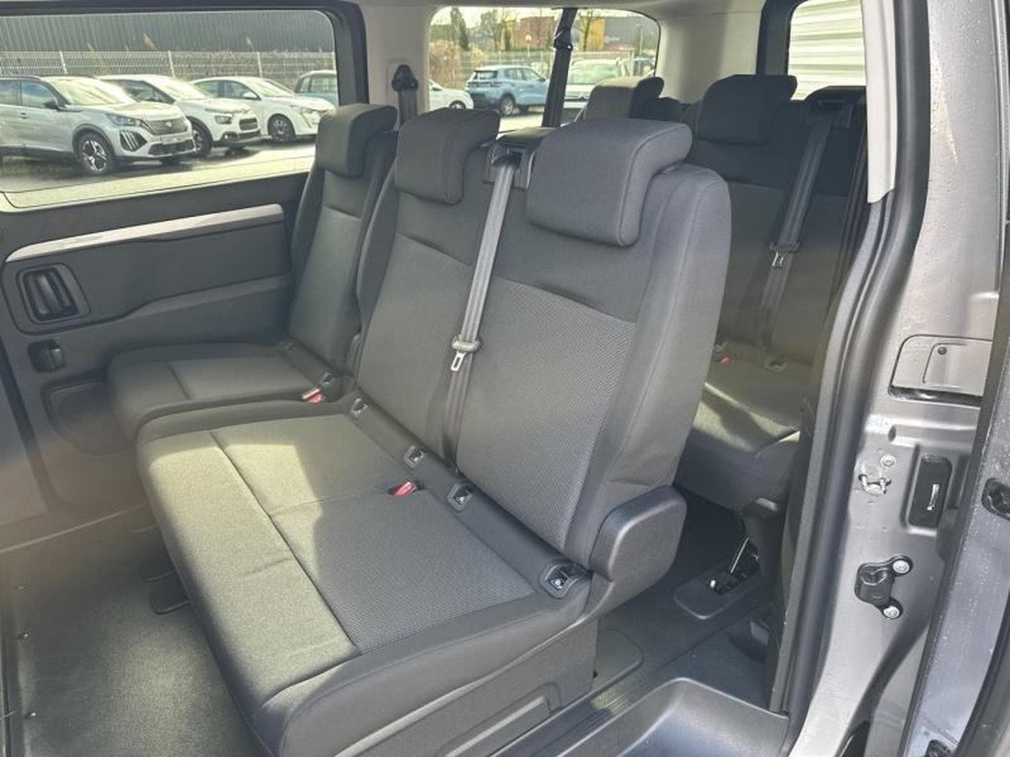 Citroën SpaceTourer XL 8 PLACES 2.2 L DIESEL 180CV EAT8 (2026) - Photo 12