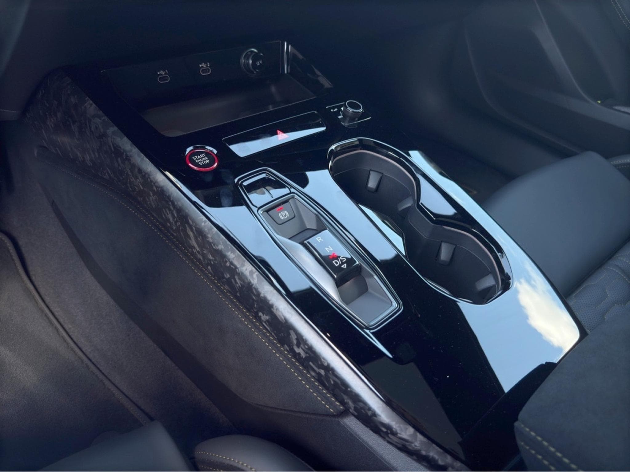 Audi RS5 AVANT 3.9 TFSI PHEV QUATTRO TIPTRONIC (639 CH) - PACK CARBON (2026) - Photo 14
