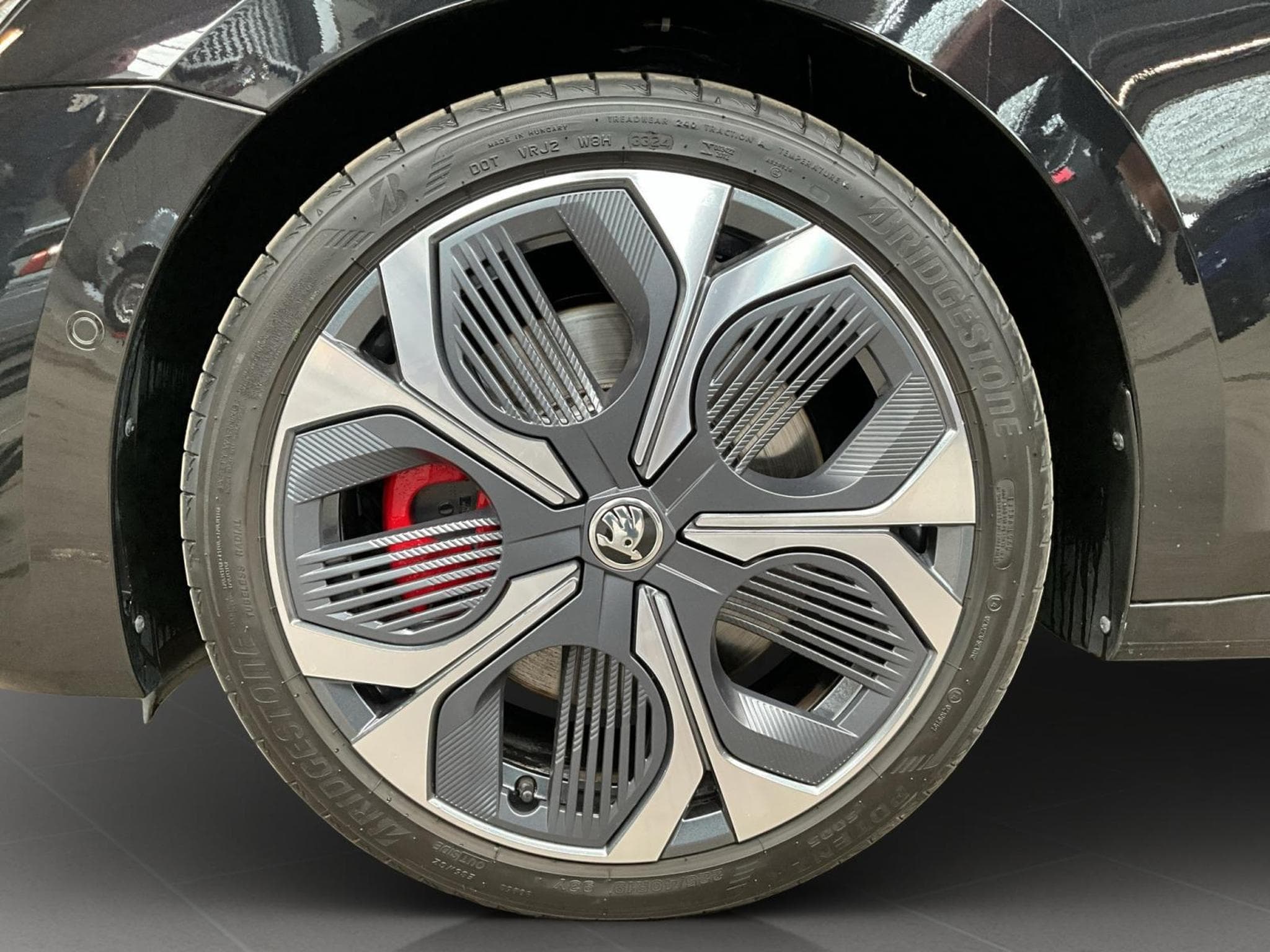 Skoda Octavia RS+DSG+Pano+360+Canton+AHK (2024) - Photo 8