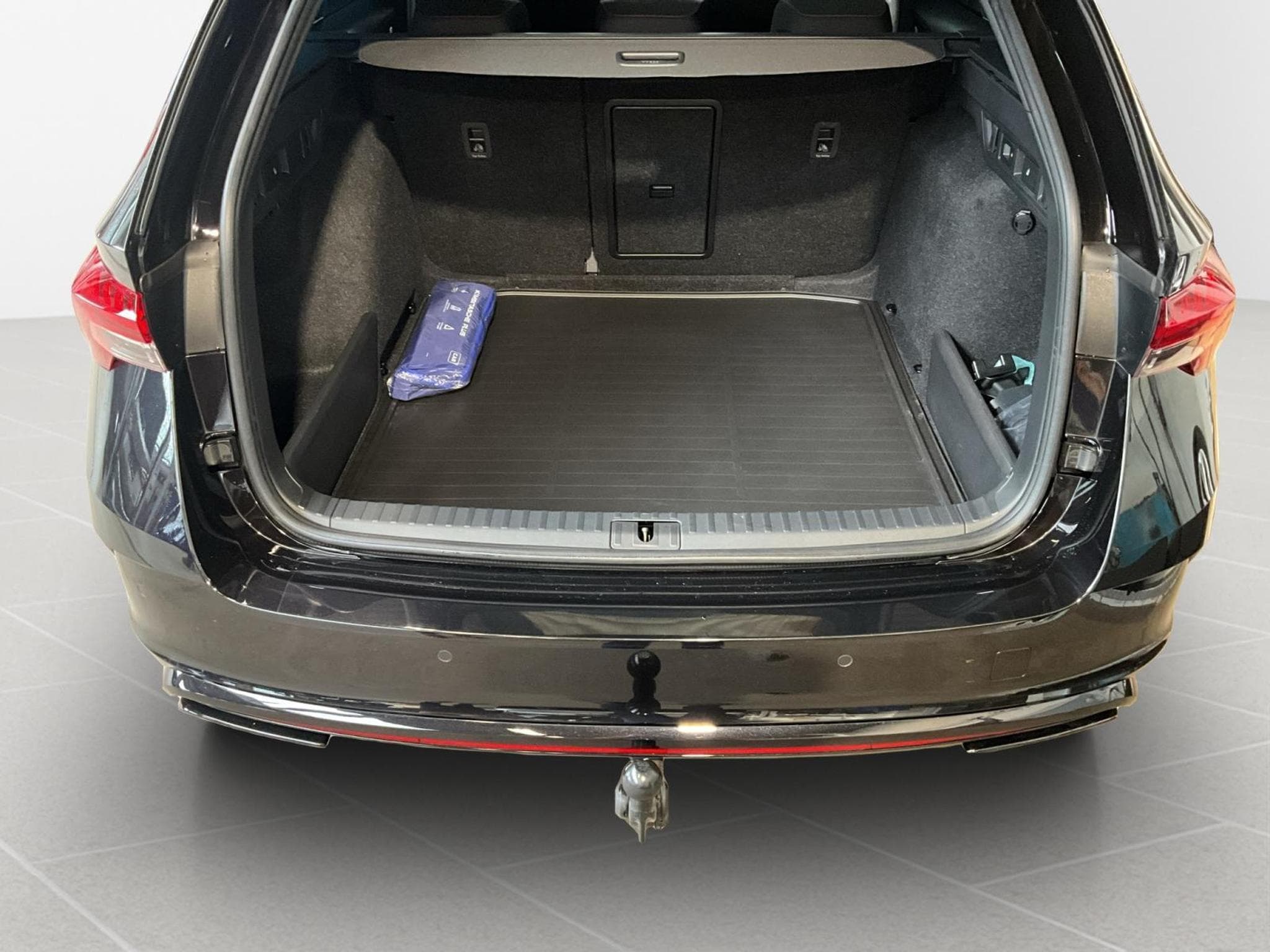 Skoda Octavia RS+DSG+Pano+360+Canton+AHK (2024) - Photo 17