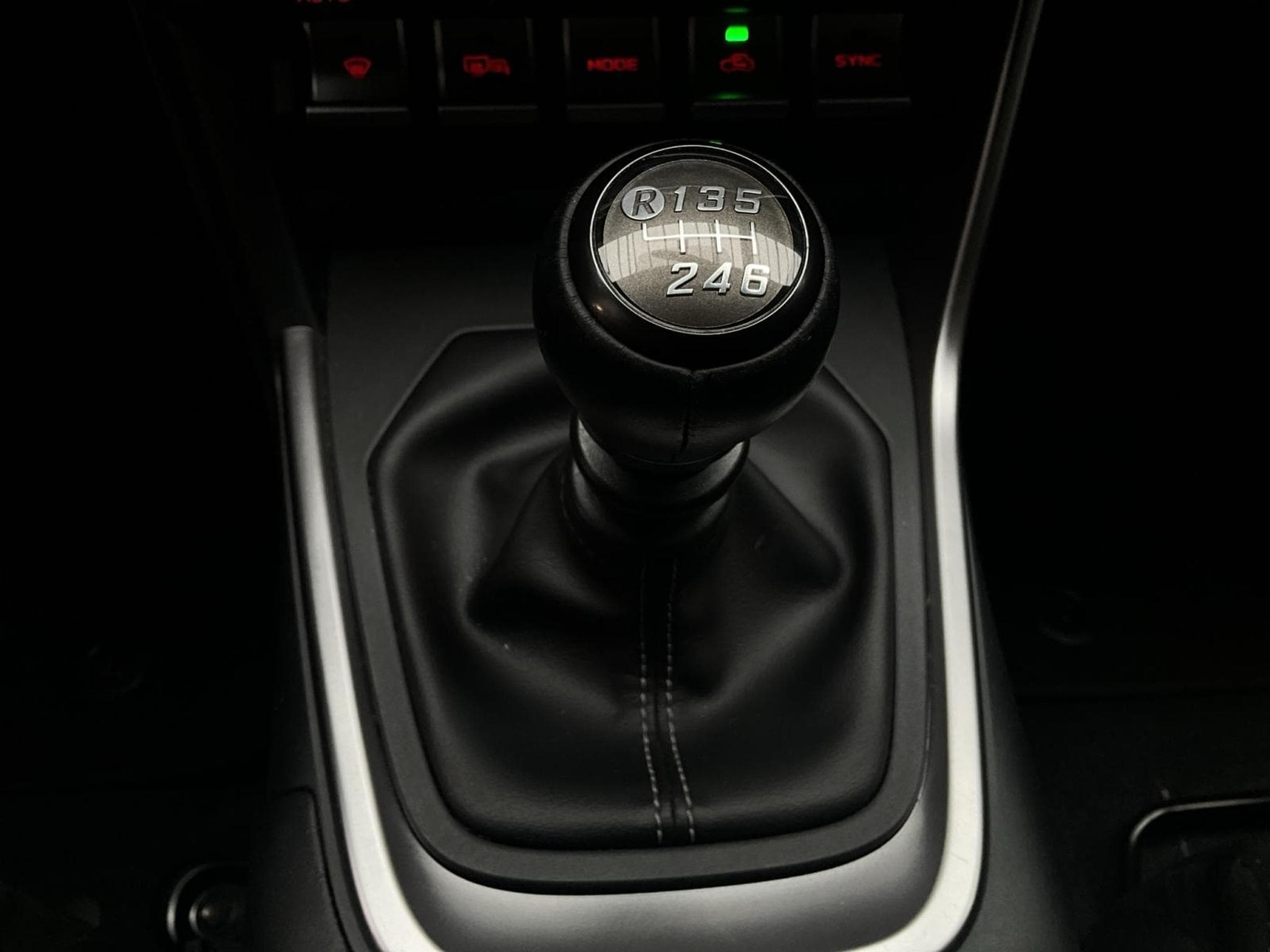 Toyota GR86 2.4l+235PS+6gang+LED+LM18+Sitzheizung (2022) - Foto 12