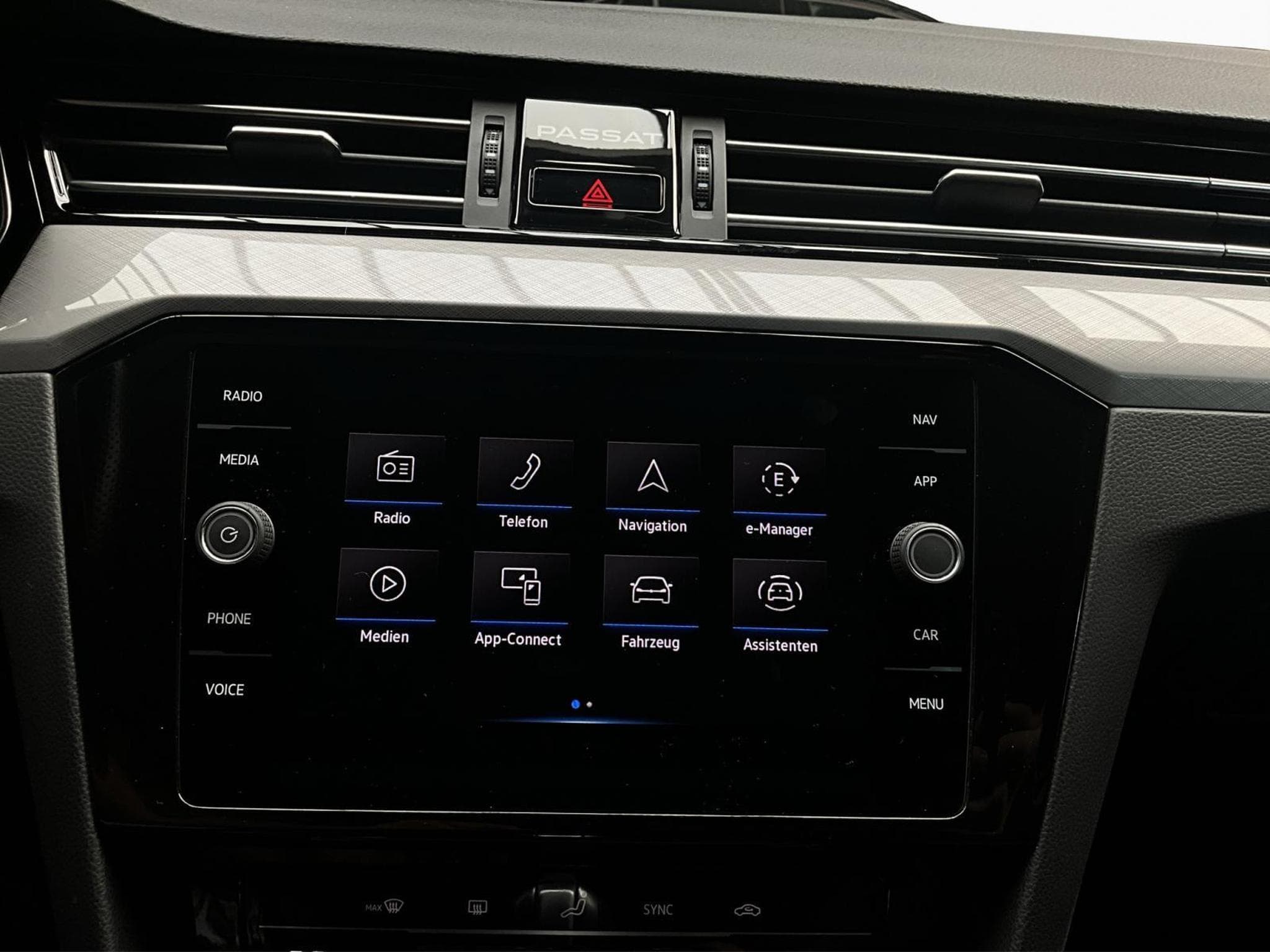 VW Passat GTE+Variant+DSG+PHEV+DCC+LM17+Travel-Assist+360° (2022) - Foto 13