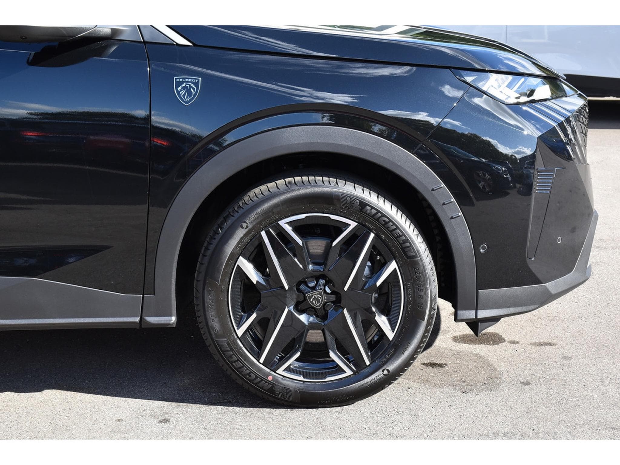Peugeot 5008 Hybrid 145 GT Exclusive e-DCS6 PANO ACC CAM360 NEUF (2026) - Photo 5