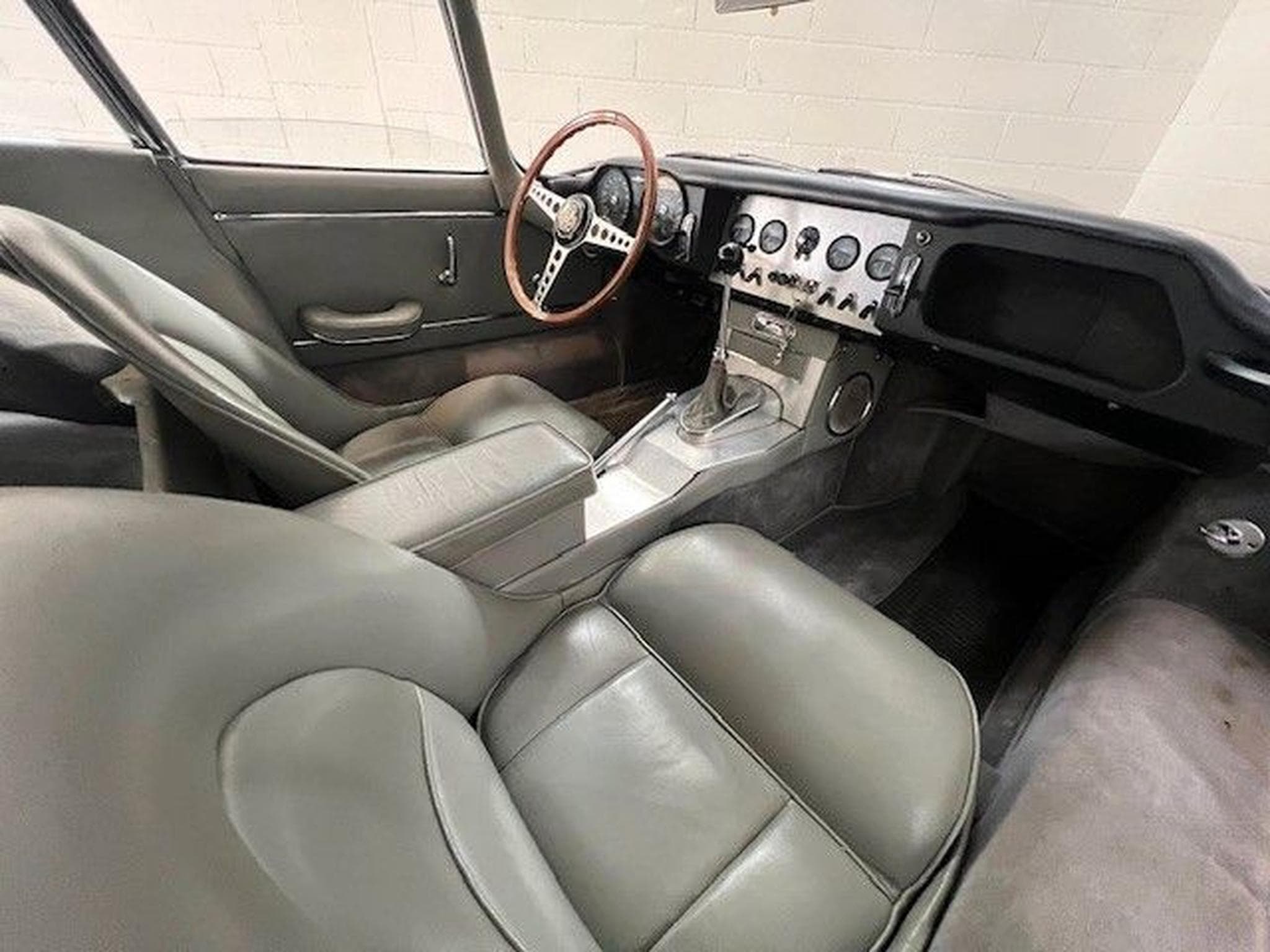 Jaguar E-Type S1 3.8 - Schalter - Top (1963) - Photo 15