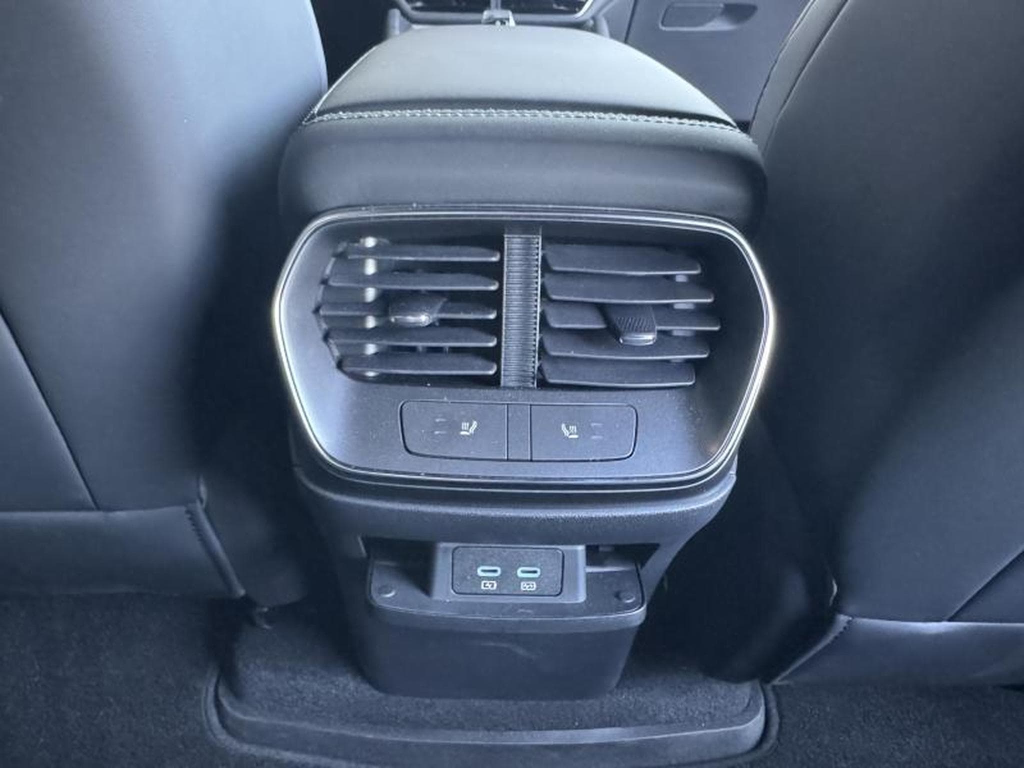 BYD SEALION 7 Comfort (2025) - Photo 11