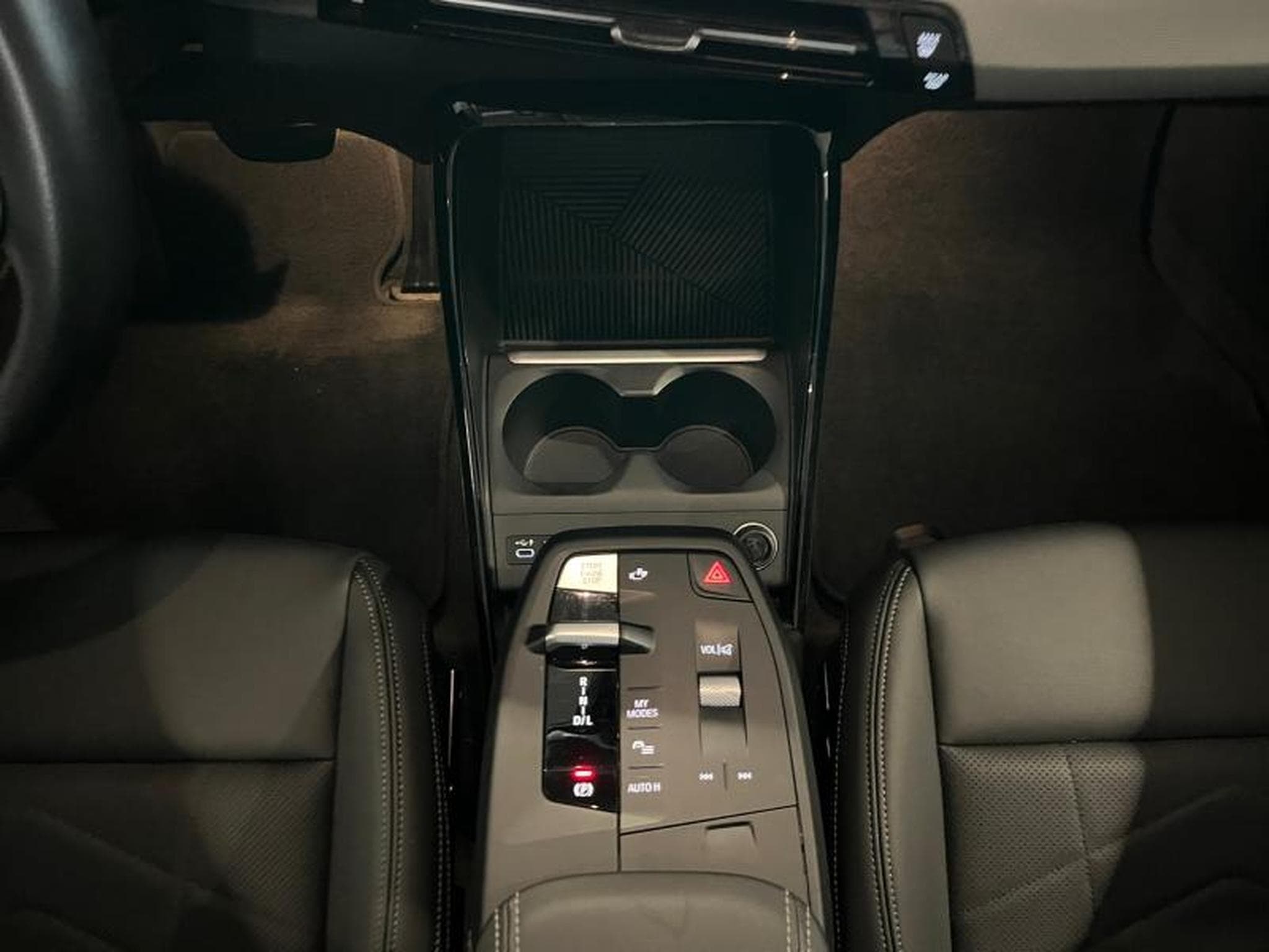 BMW 216 216i Active Tourer (2023) - Photo 7