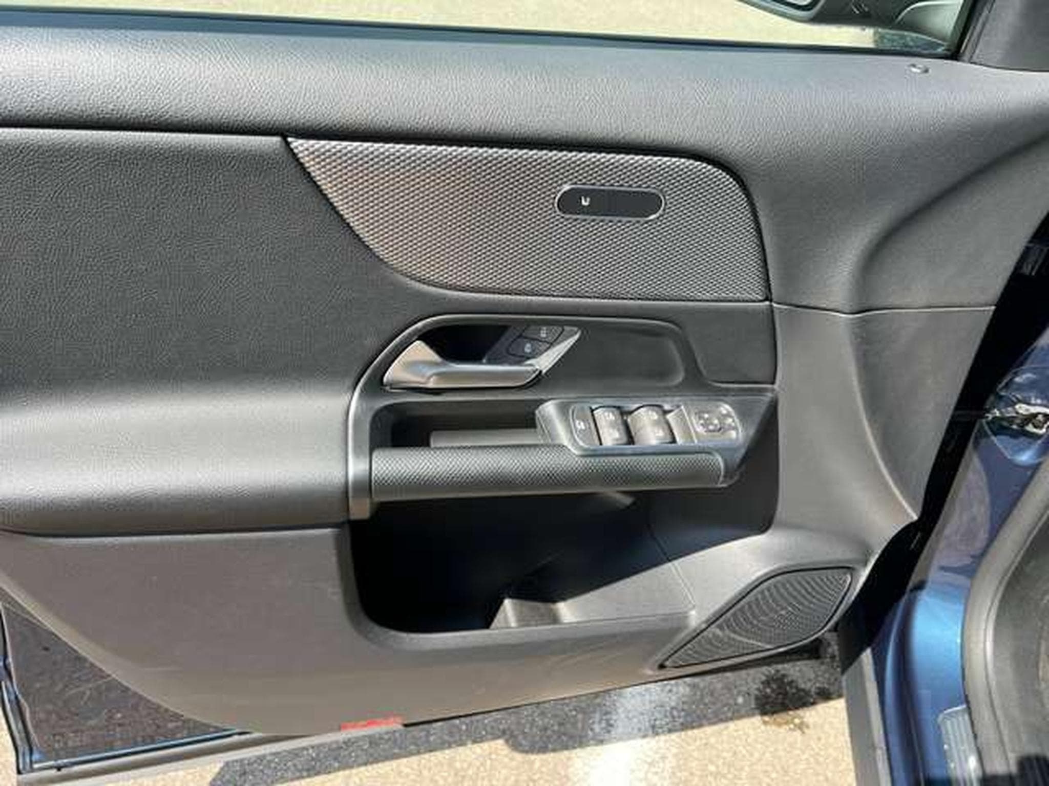 Mercedes GLA 200 BUSINESS SOLUTION ESSENTIAL 150 CV (2021) - Photo 5