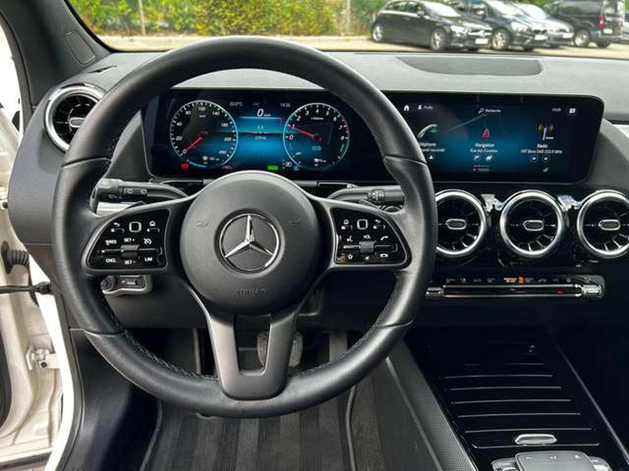 Mercedes GLA 250 HYBRIDE ESSENCE BUSINESS (2022) - Photo 14