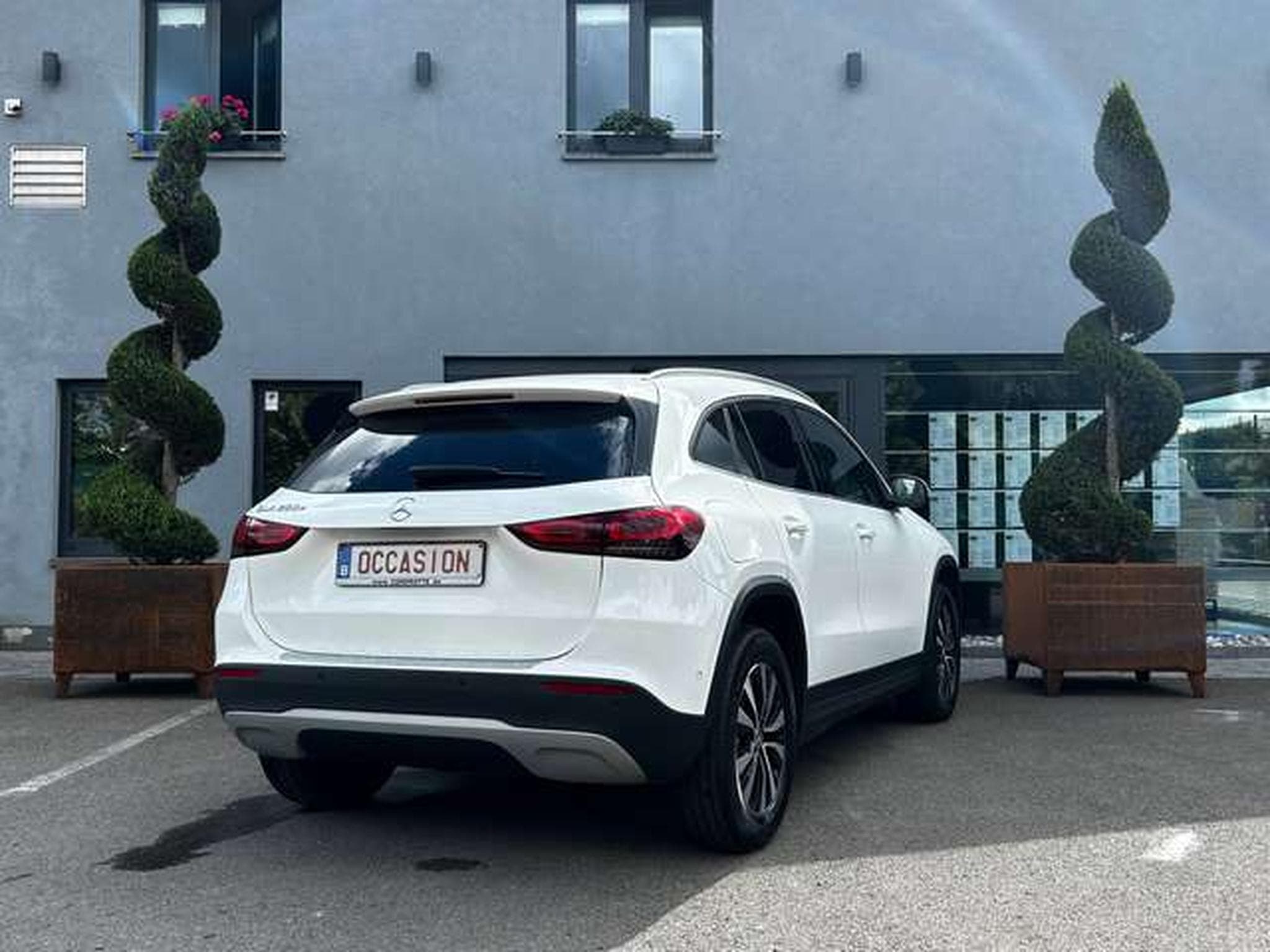 Mercedes GLA 250 HYBRIDE ESSENCE BUSINESS (2022) - Photo 18