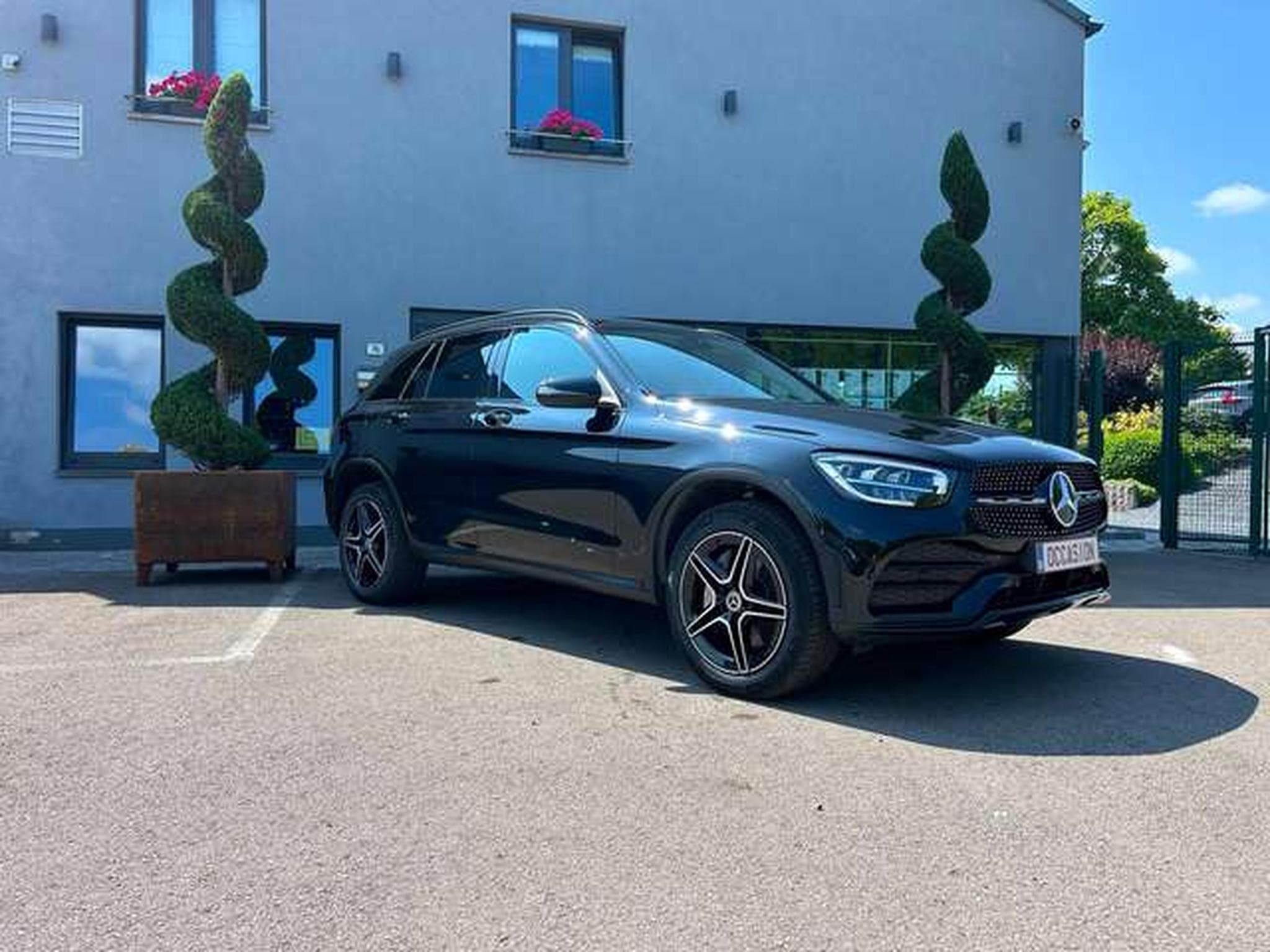Mercedes GLC 300 D HYBRID 4-MATIC AMG LINE 306CV (2022) - Photo 2