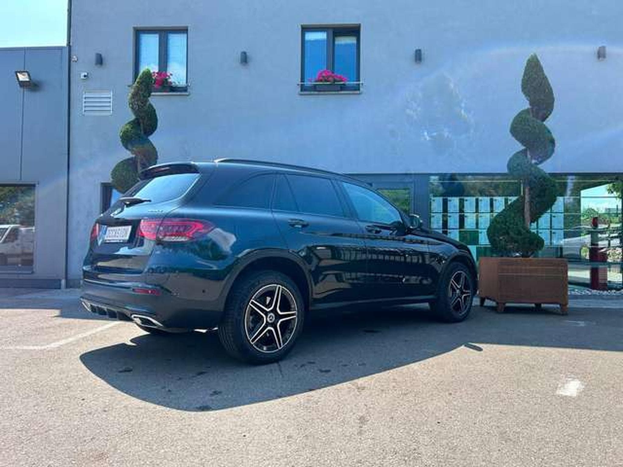 Mercedes GLC 300 D HYBRID 4-MATIC AMG LINE 306CV (2022) - Photo 3